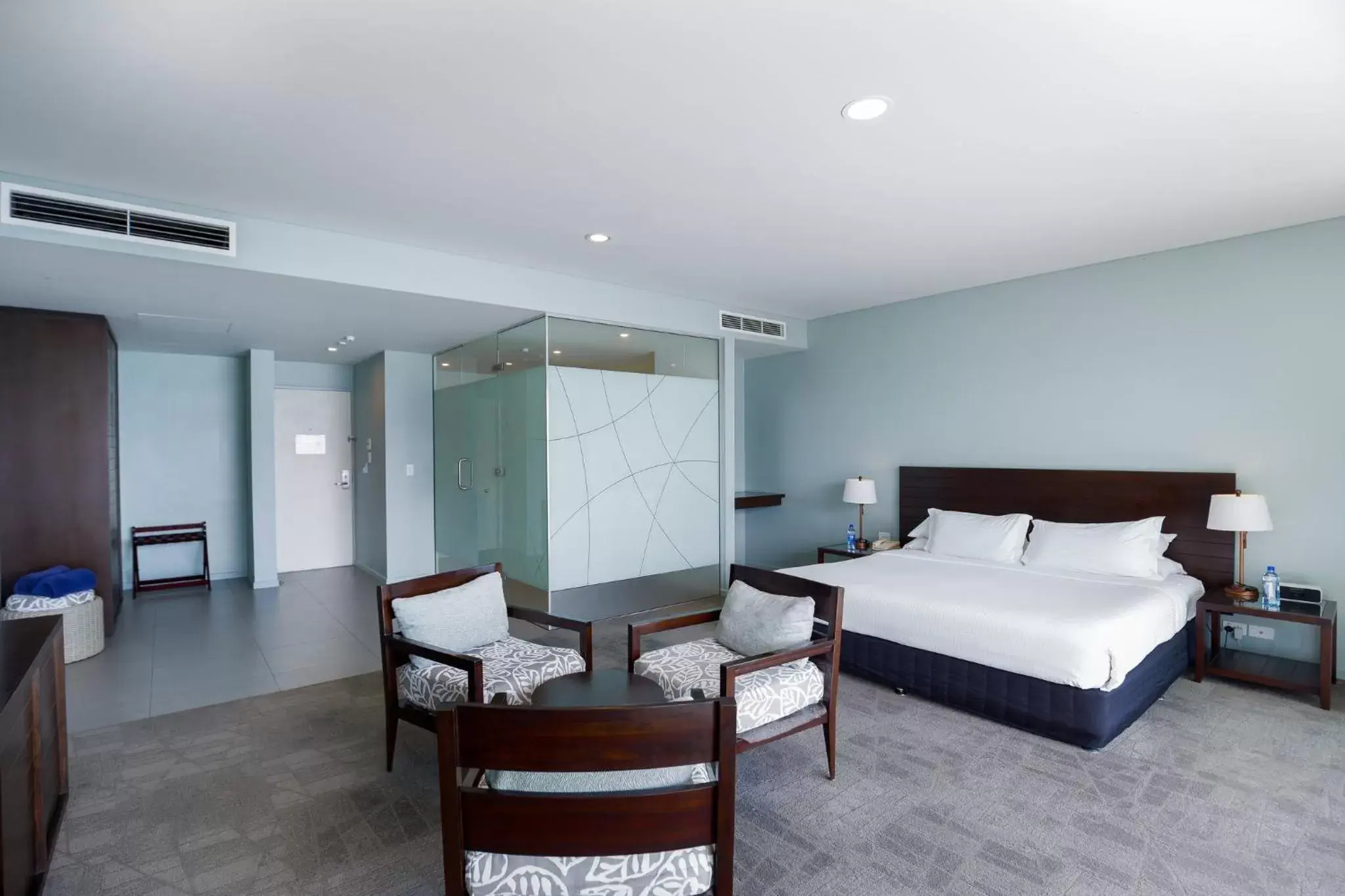 Club Intercontinental Room with Ocean View in Grand Pacific Hotel Club Intercontinental Room with Ocean View in Grand Pacific Hotel