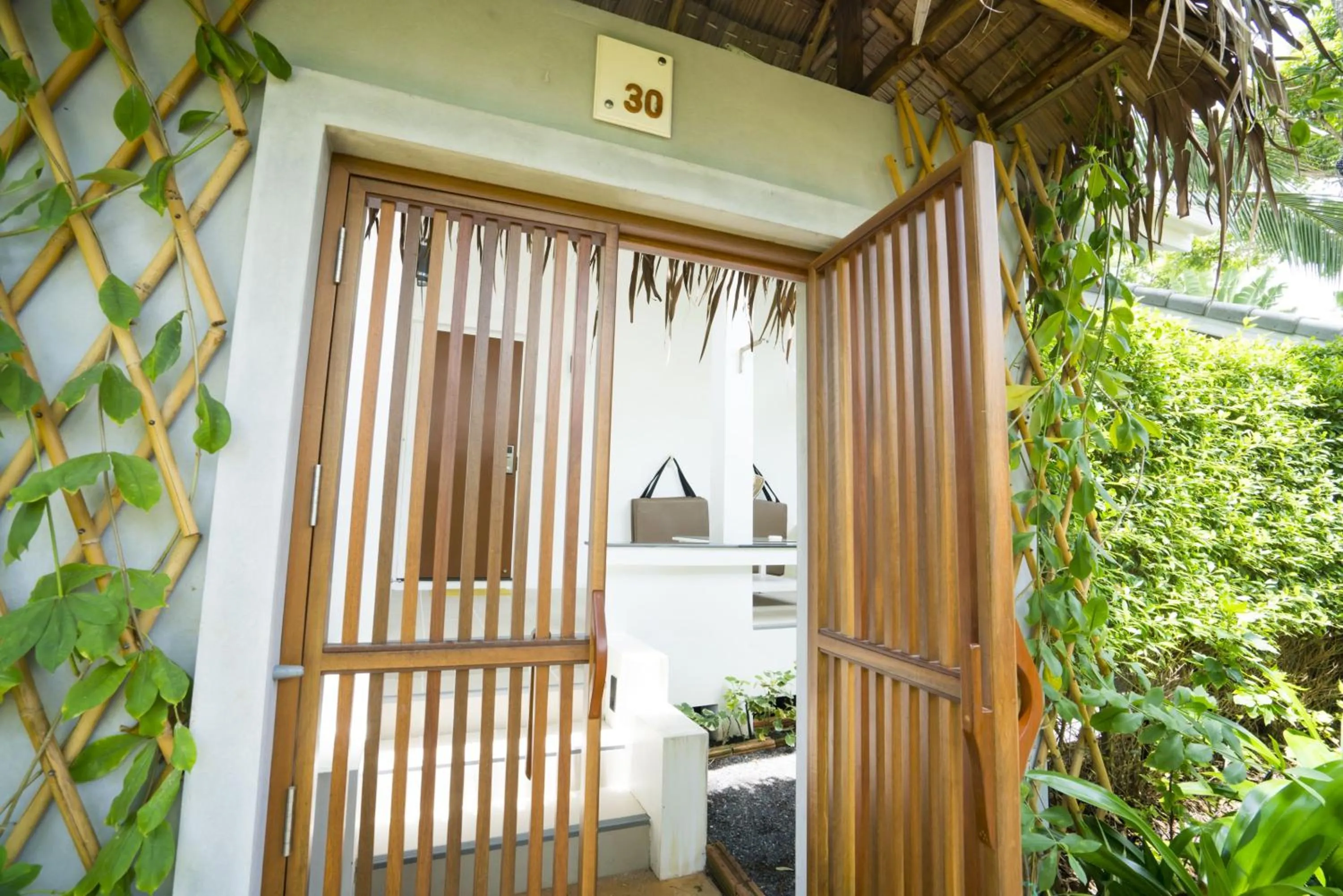 Decorative detail in King's Garden Resort - SHA Plus