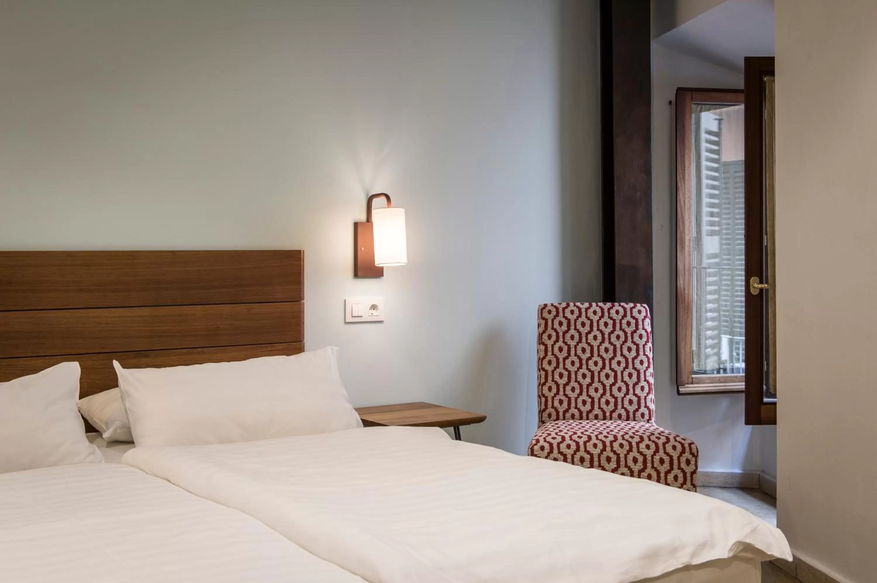 Decorative detail, Bed in Palau Sa Font