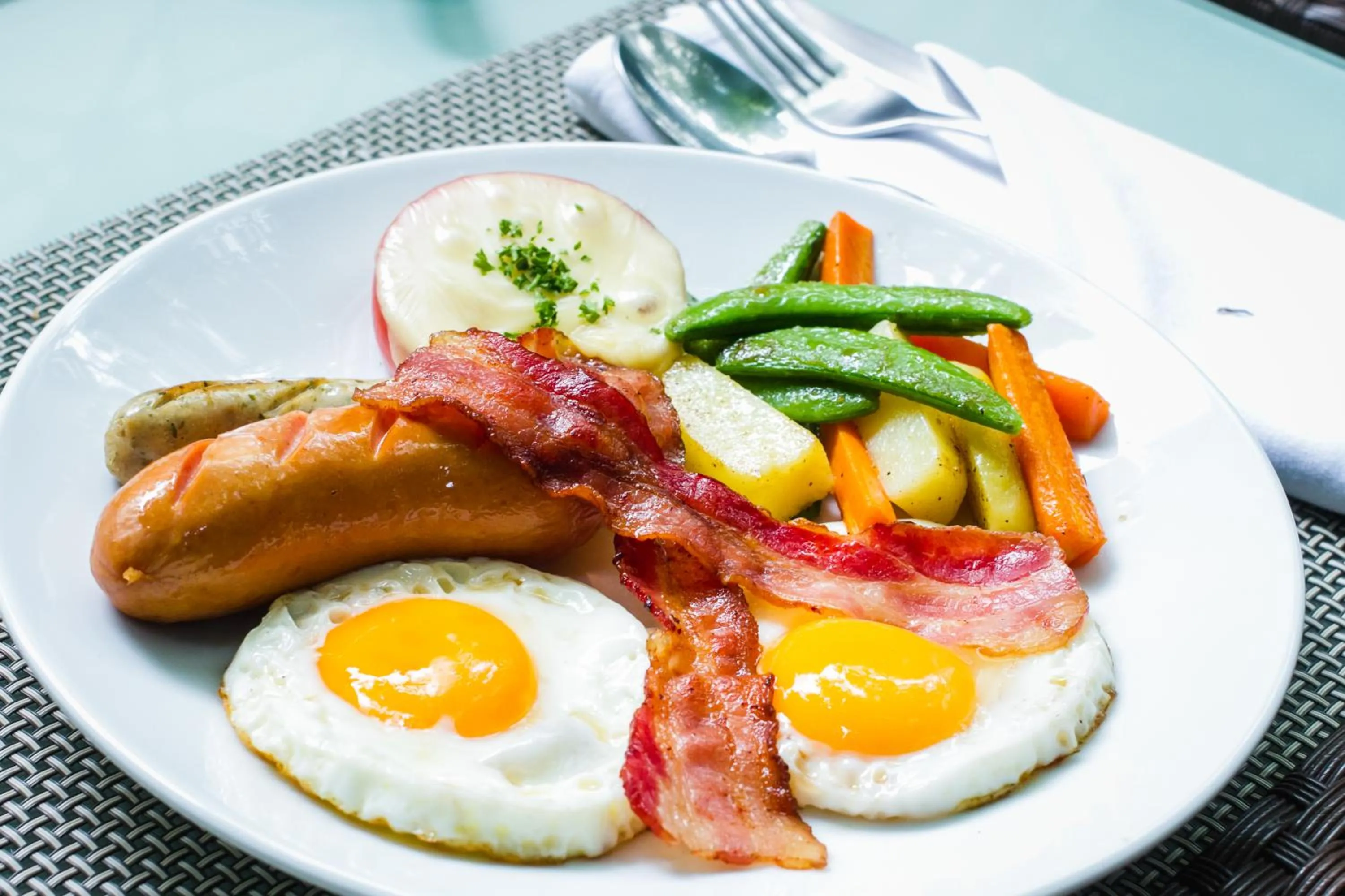 Food and drinks in Baan Noppawong