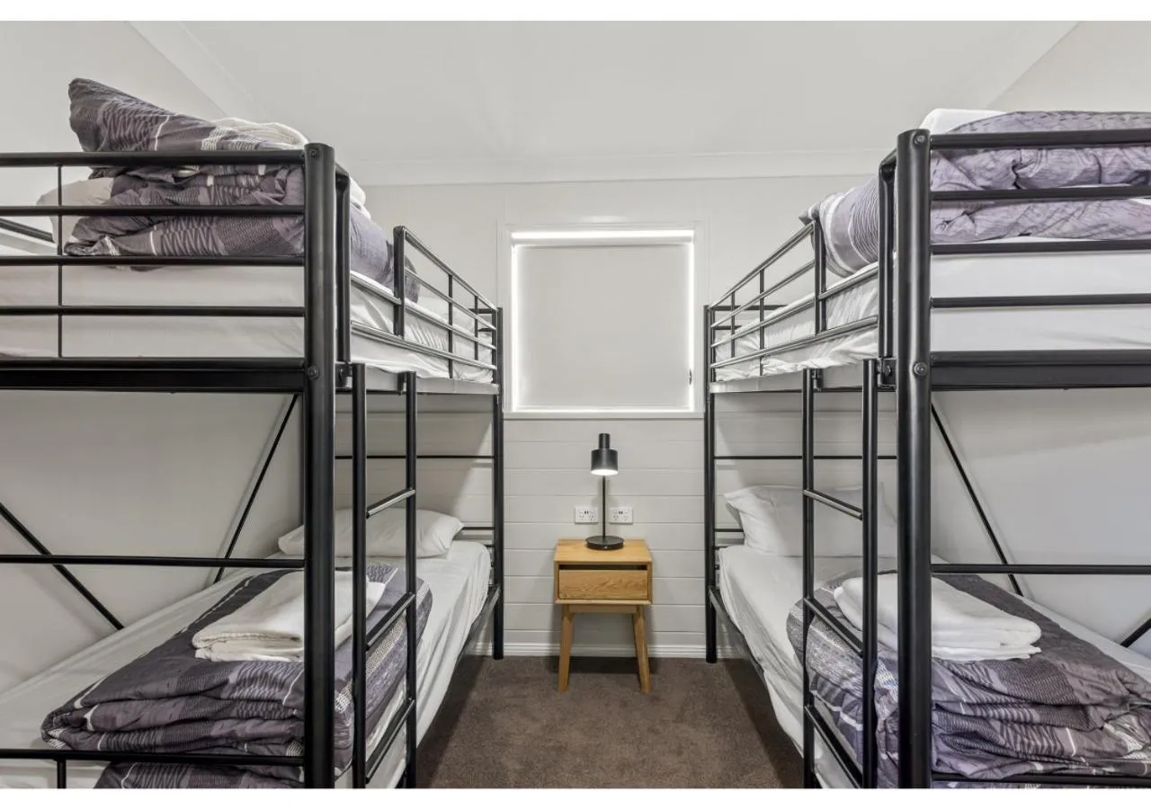 bunk bed, Bed in Discovery Parks - Dubbo