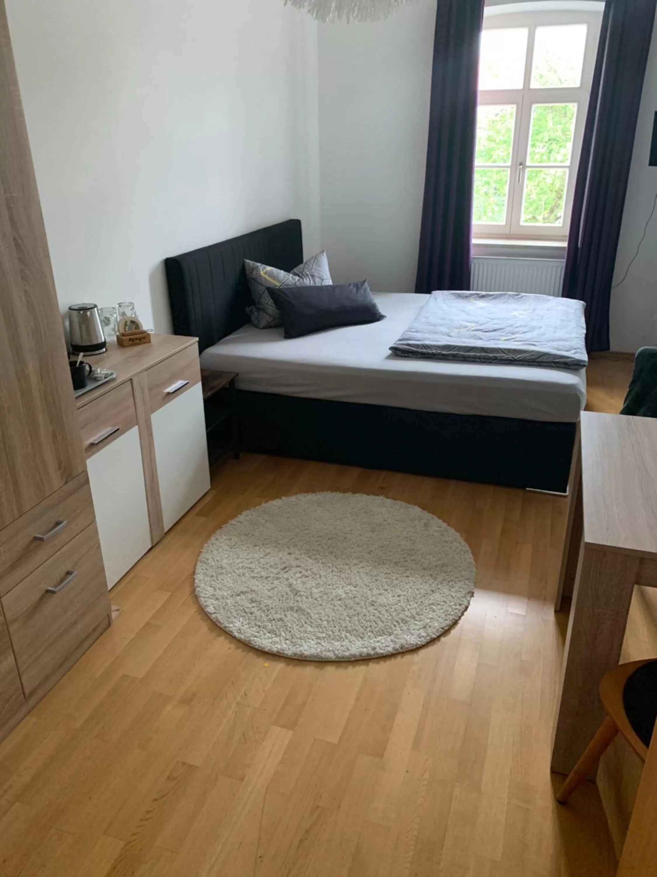 Bed in Gasthaus Franz Inselkammer