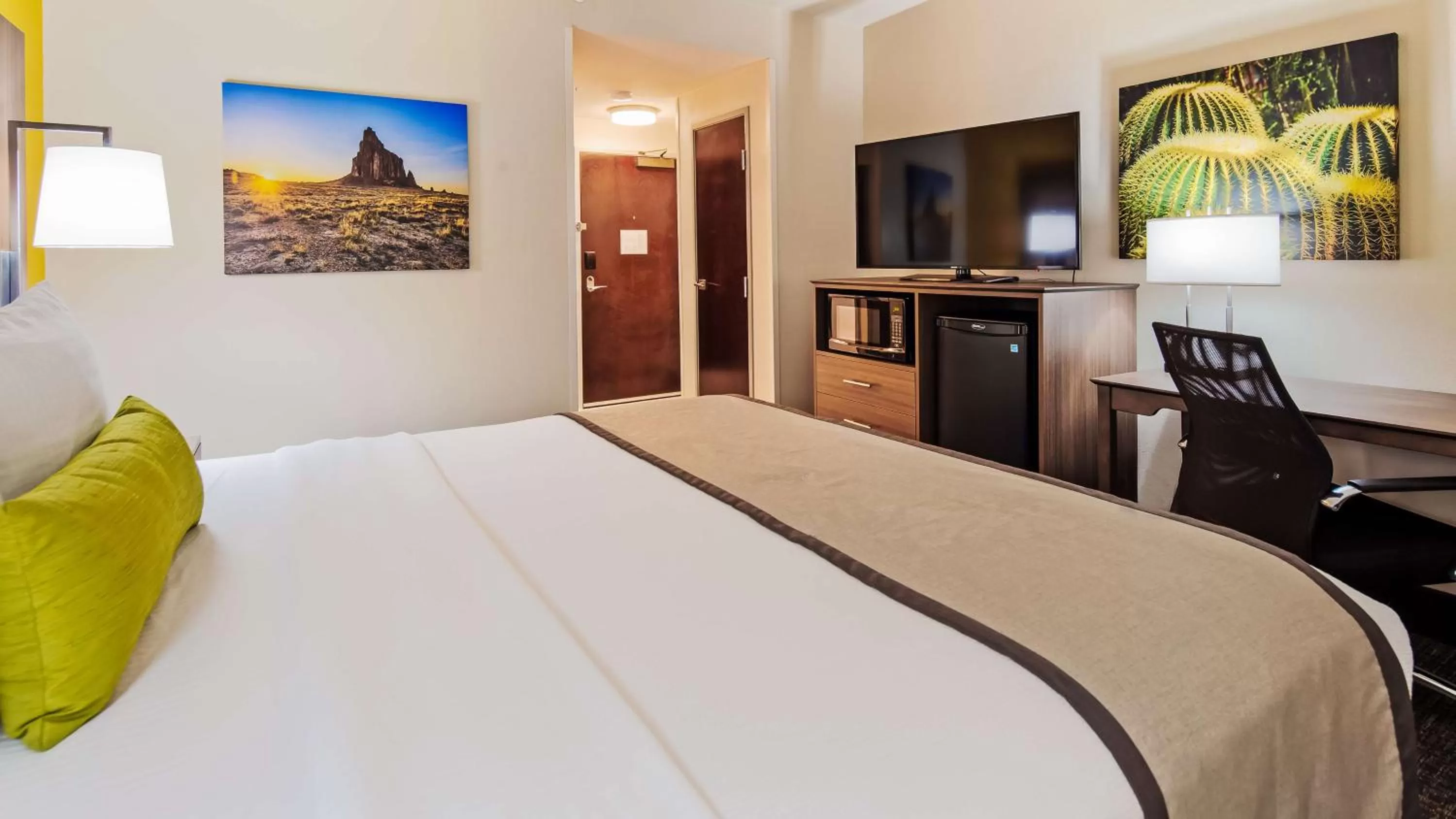 King Room with Walk-in Shower - Disability Access in Best Western Plus Portales Inn