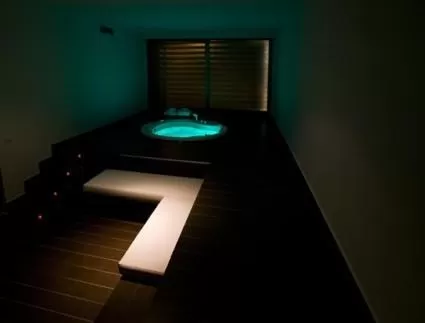 Spa and wellness centre/facilities in Shhh