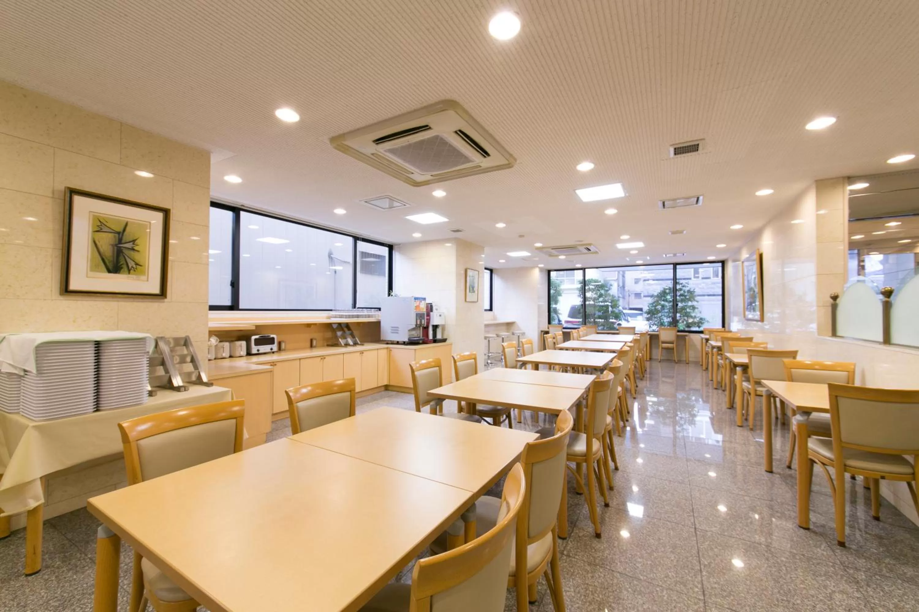 Restaurant/places to eat in Smile Hotel Shizuoka