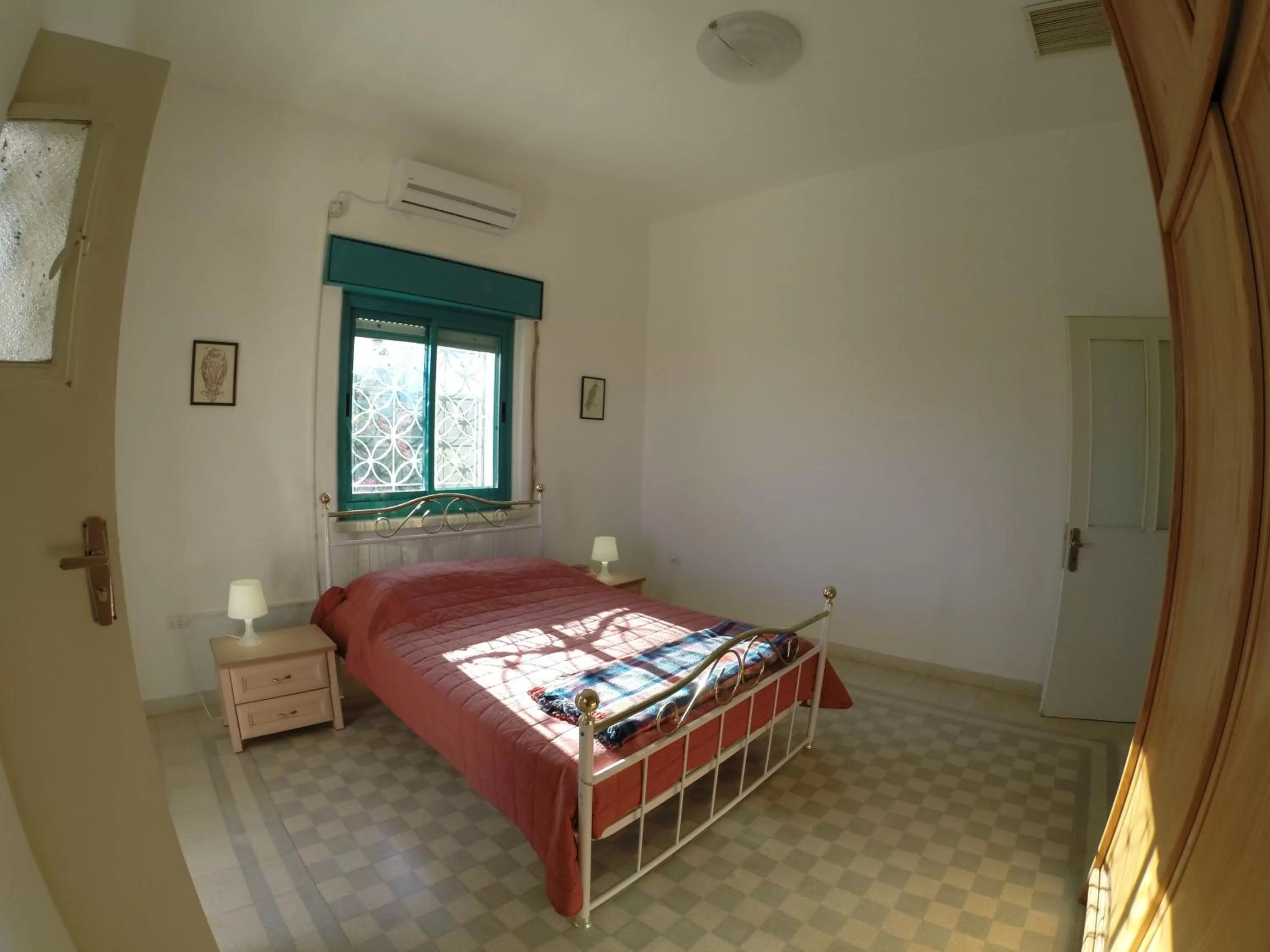 Bedroom, Bed in Auberg-Inn Guesthouse