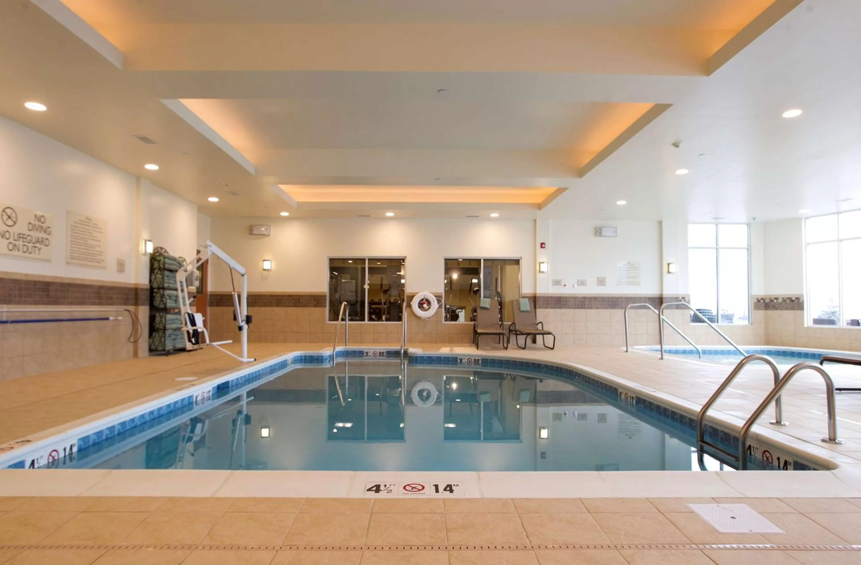 Swimming pool in Hilton Garden Inn Cedar Falls Conference Center