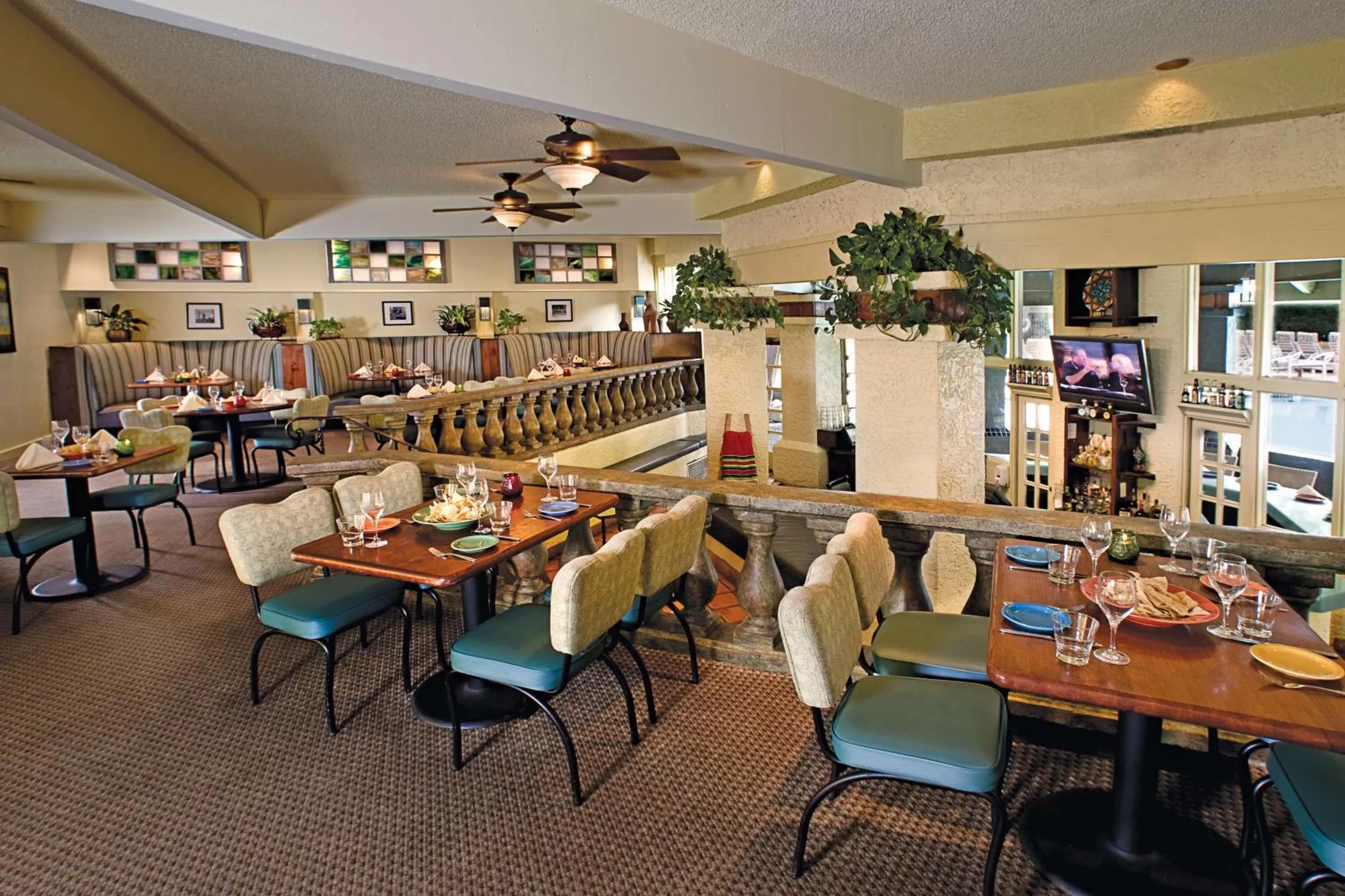 Restaurant/places to eat in Hilton Phoenix Tapatio Cliffs Resort