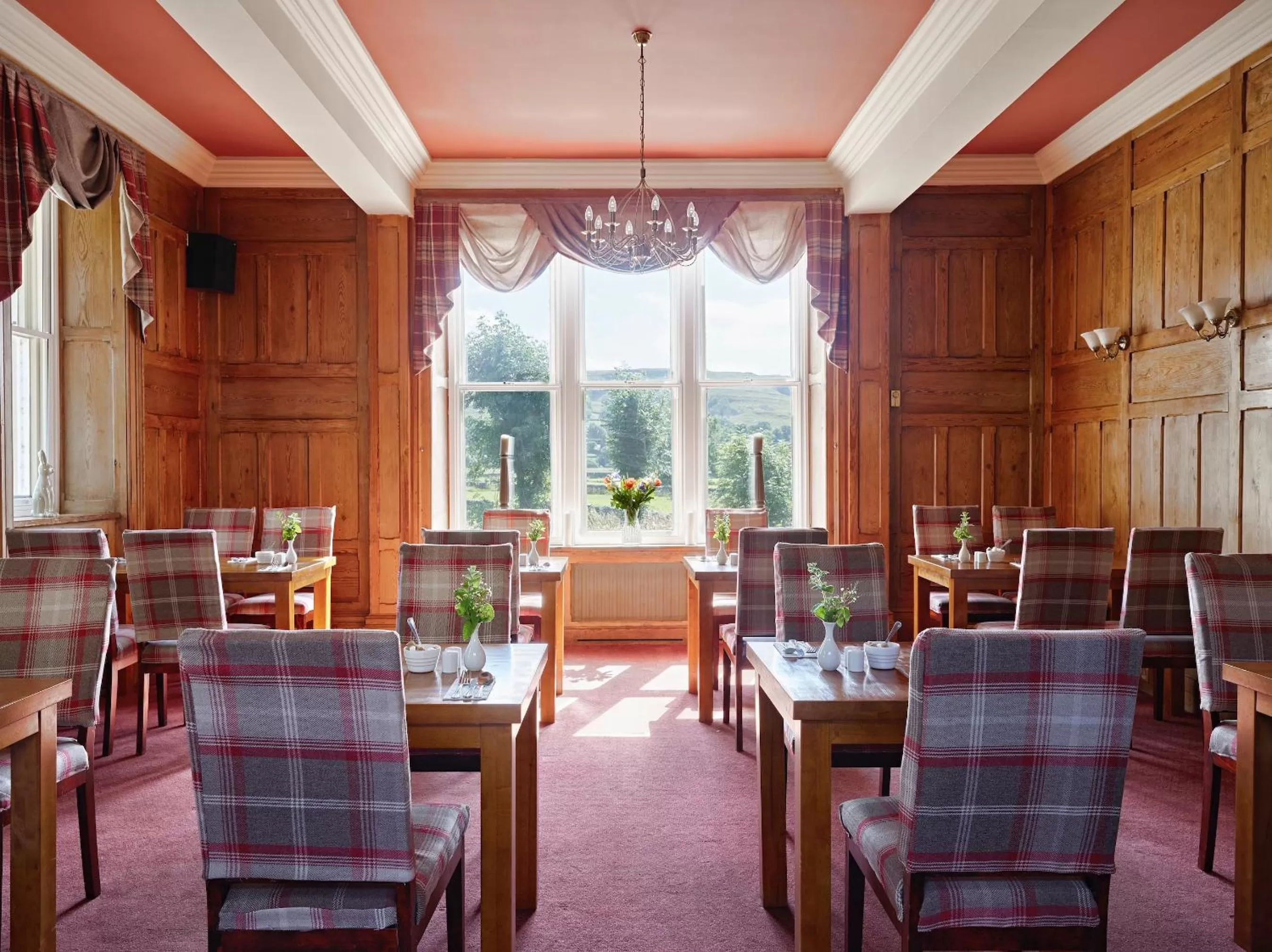 Restaurant/places to eat in Tennant Arms Hotel
