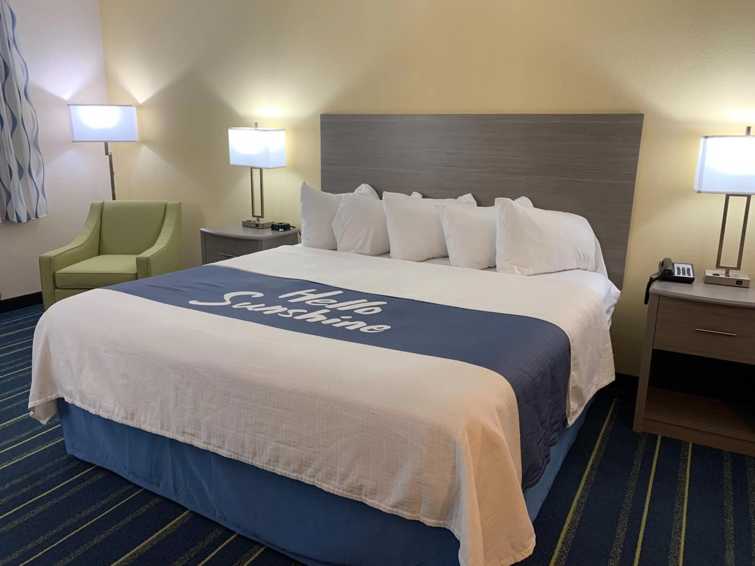 Bedroom, Bed in Days Inn by Wyndham Hinckley