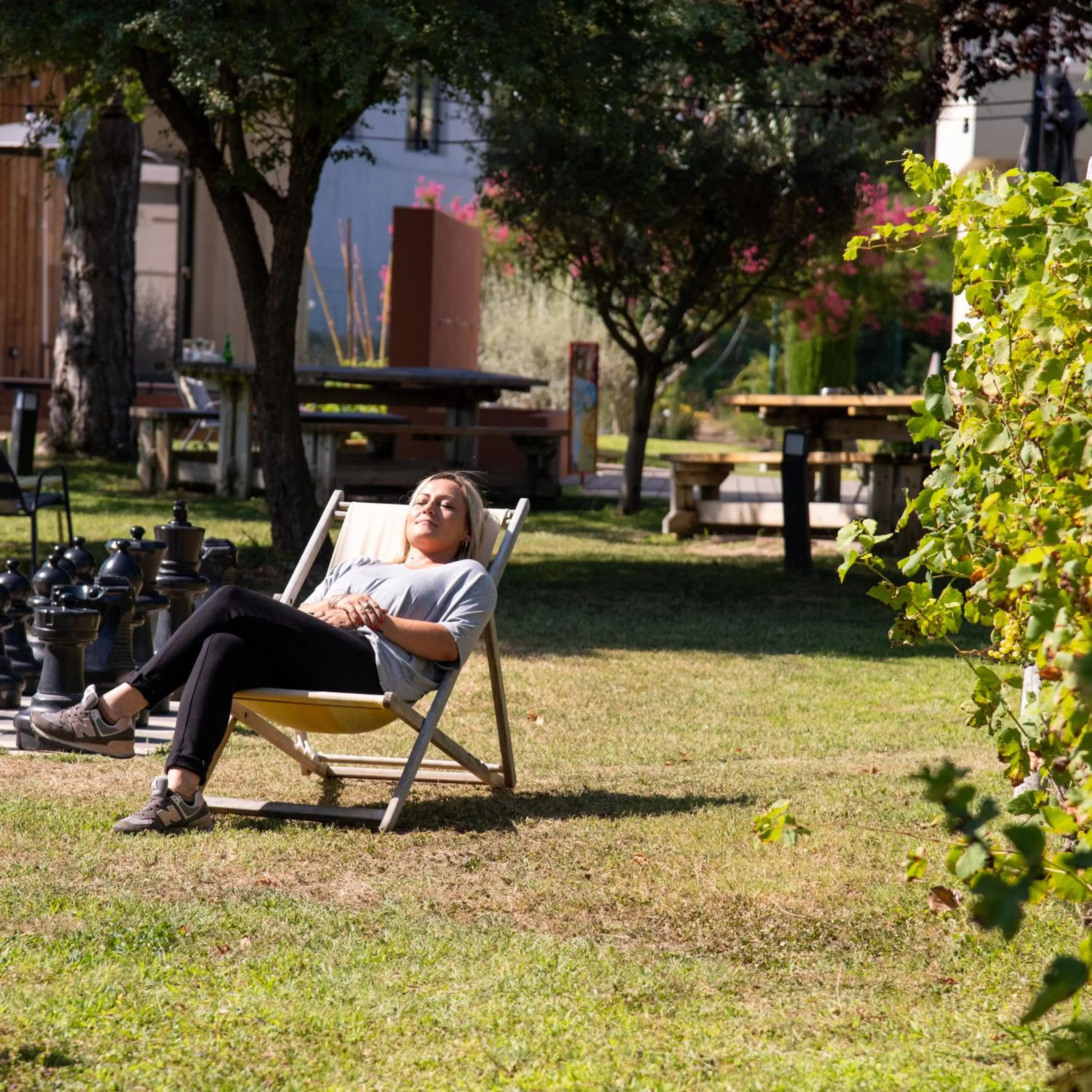 Garden in ibis Aix en Provence