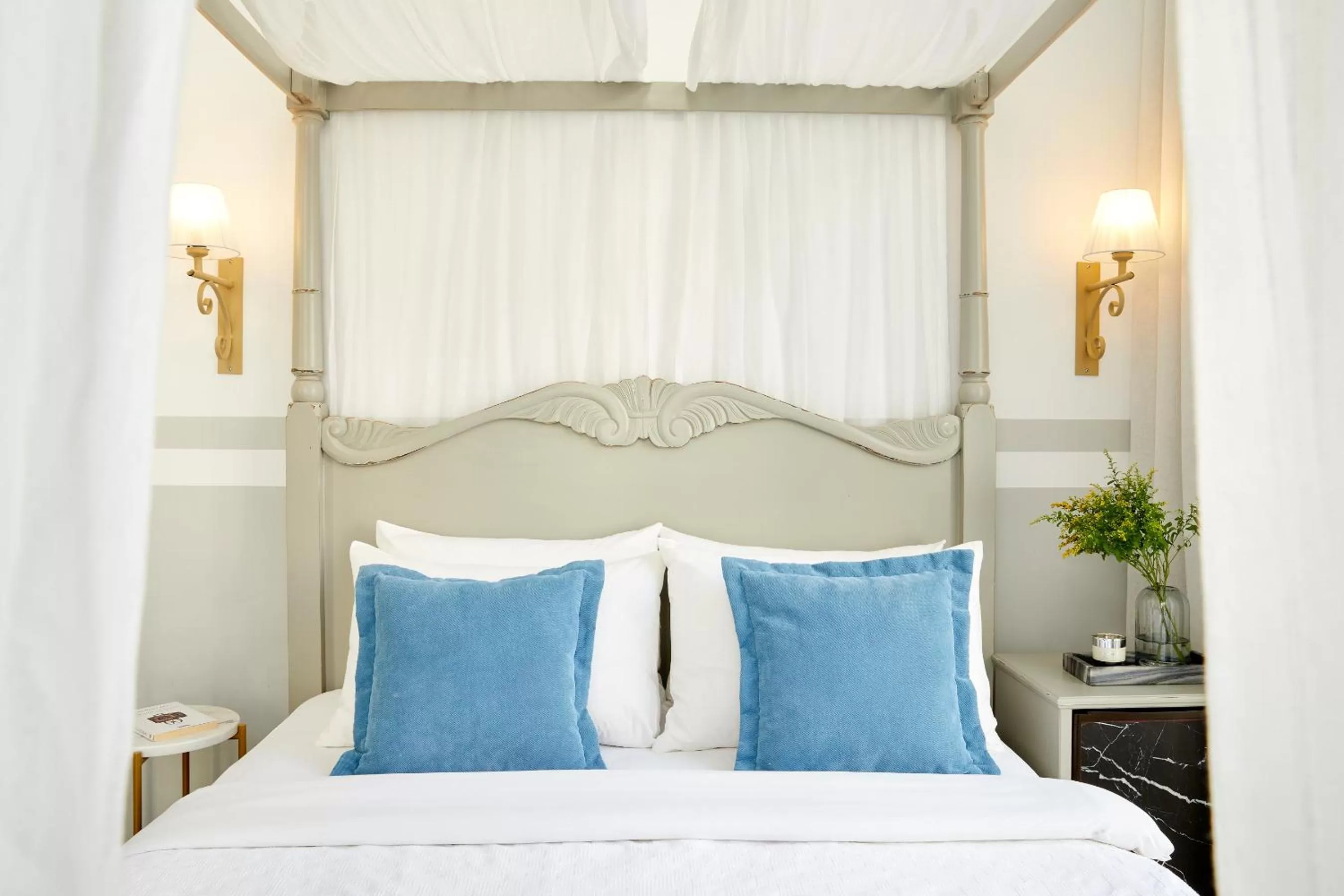 Bed in Hotel Luxembourg