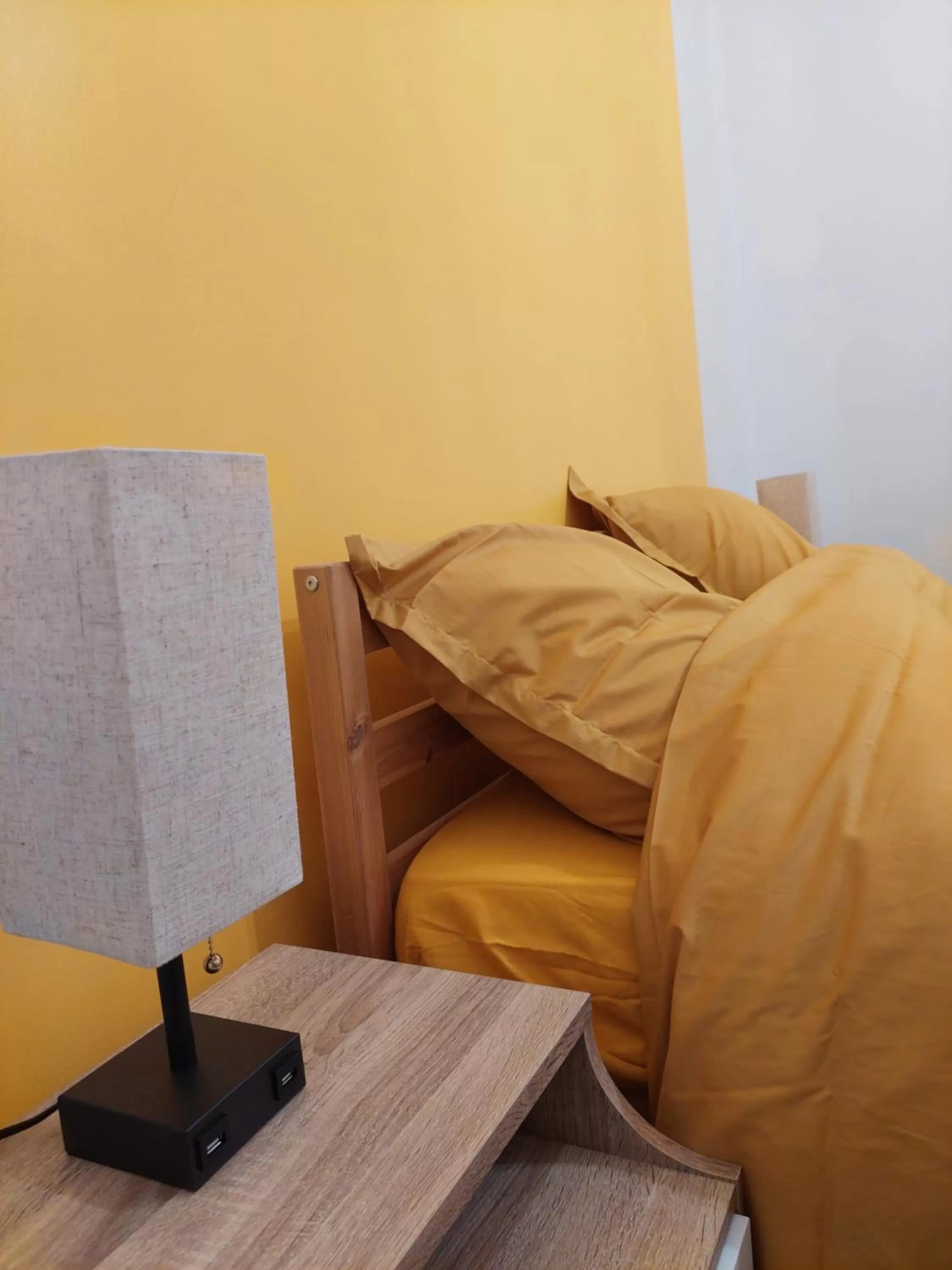 Bed in Kilomètre 99