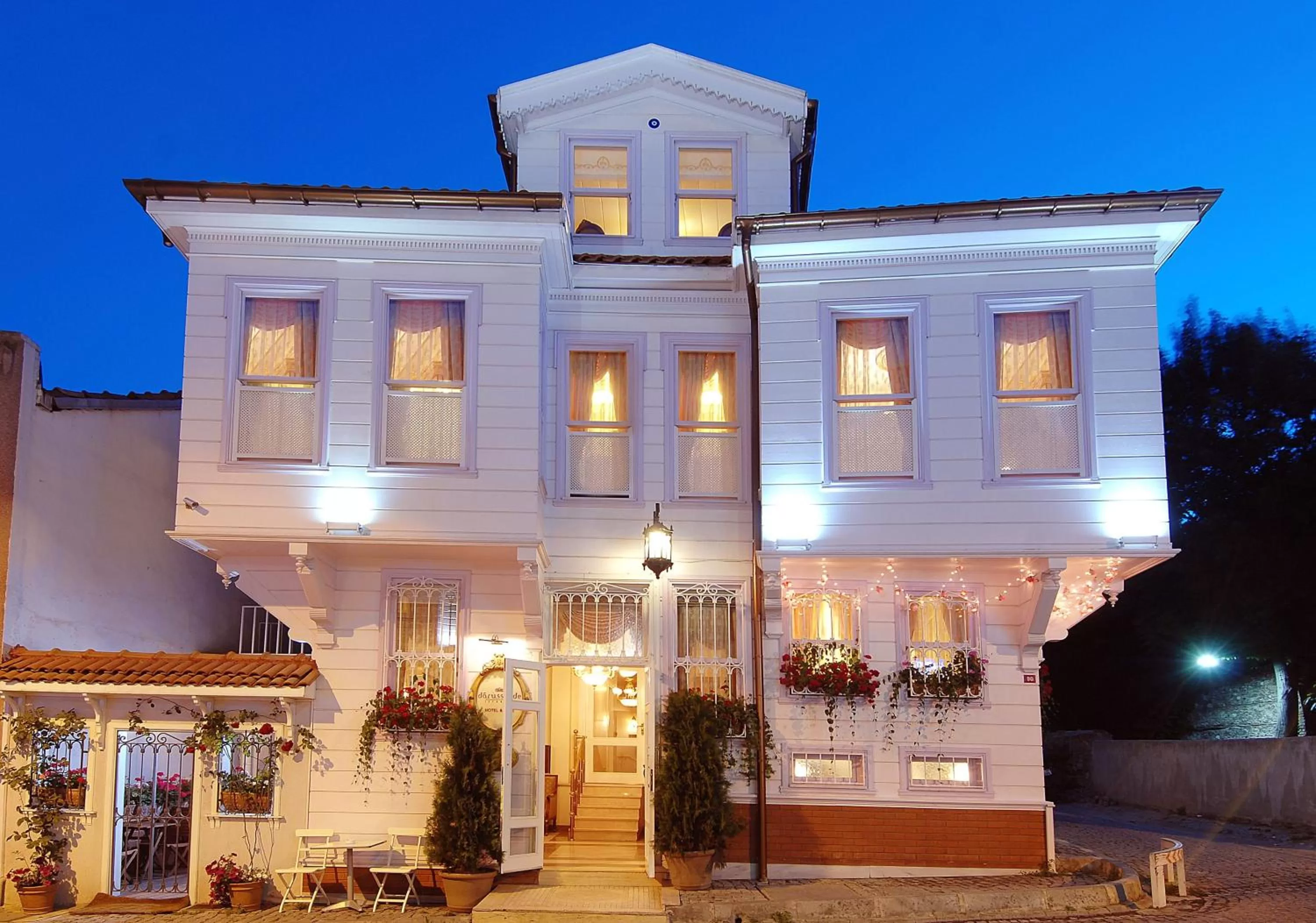 Facade/entrance in Darussaade Hotel Old City - Sultanahmet
