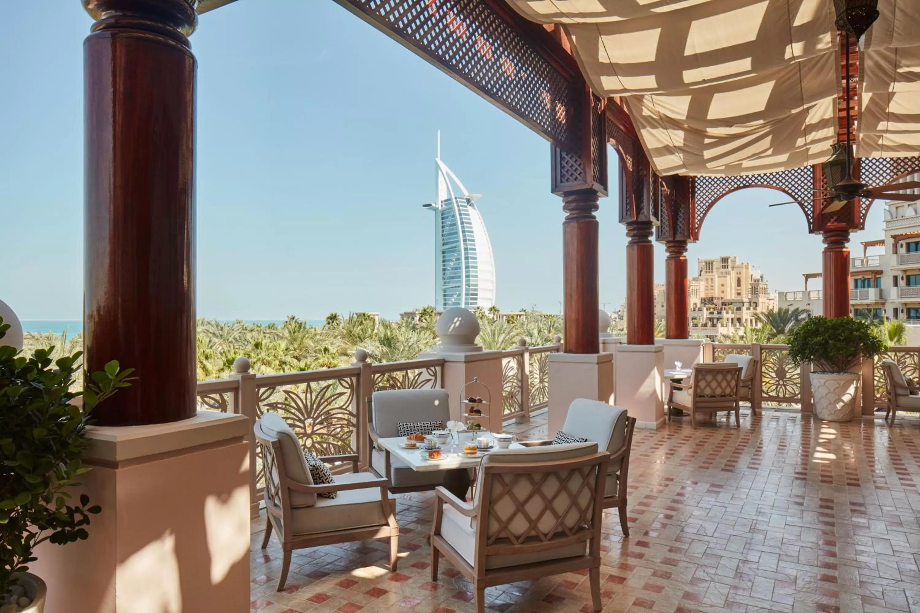 Restaurant/places to eat in Jumeirah Al Qasr Dubai