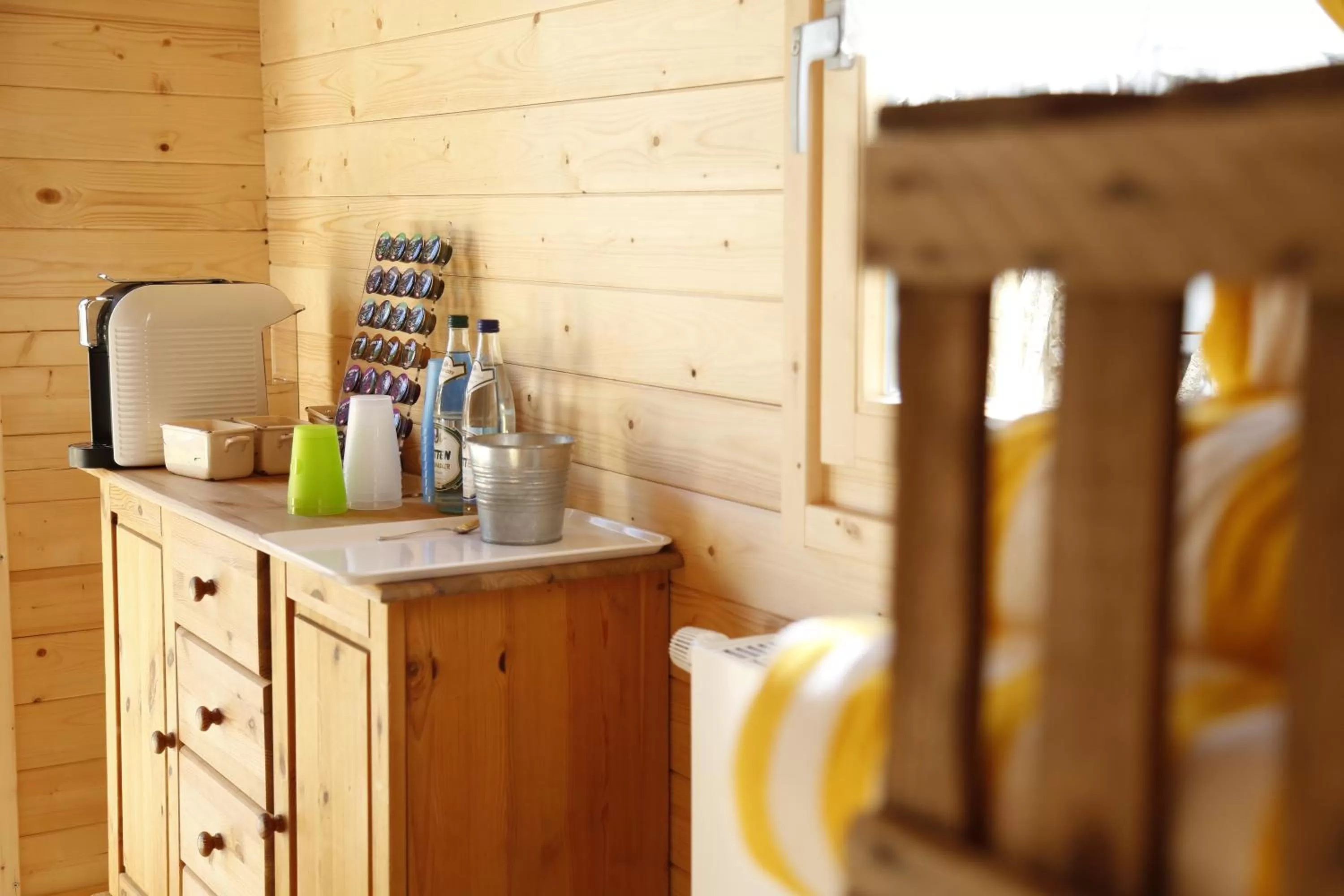 Coffee/tea facilities, Kitchen/Kitchenette in Hotel Restaurant Brigitte