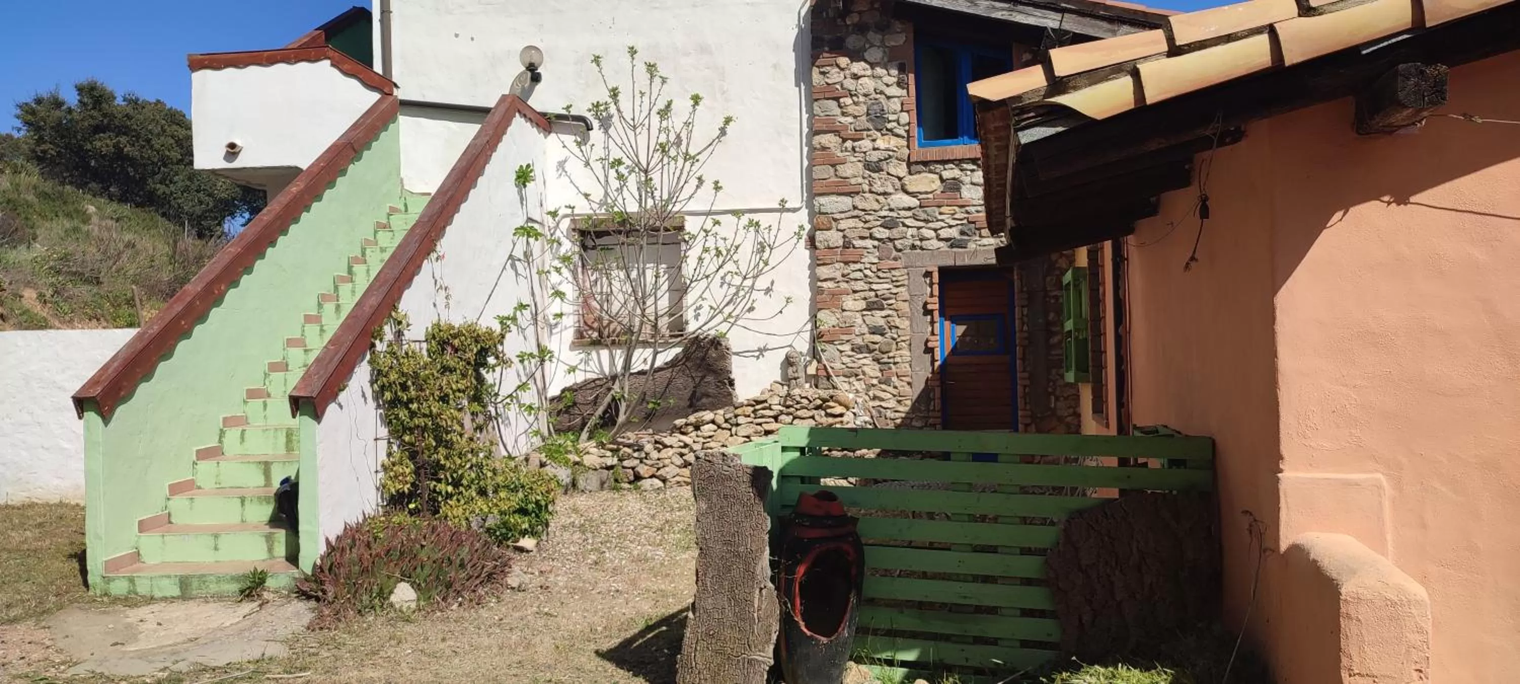 Property building in Il Nuraghe