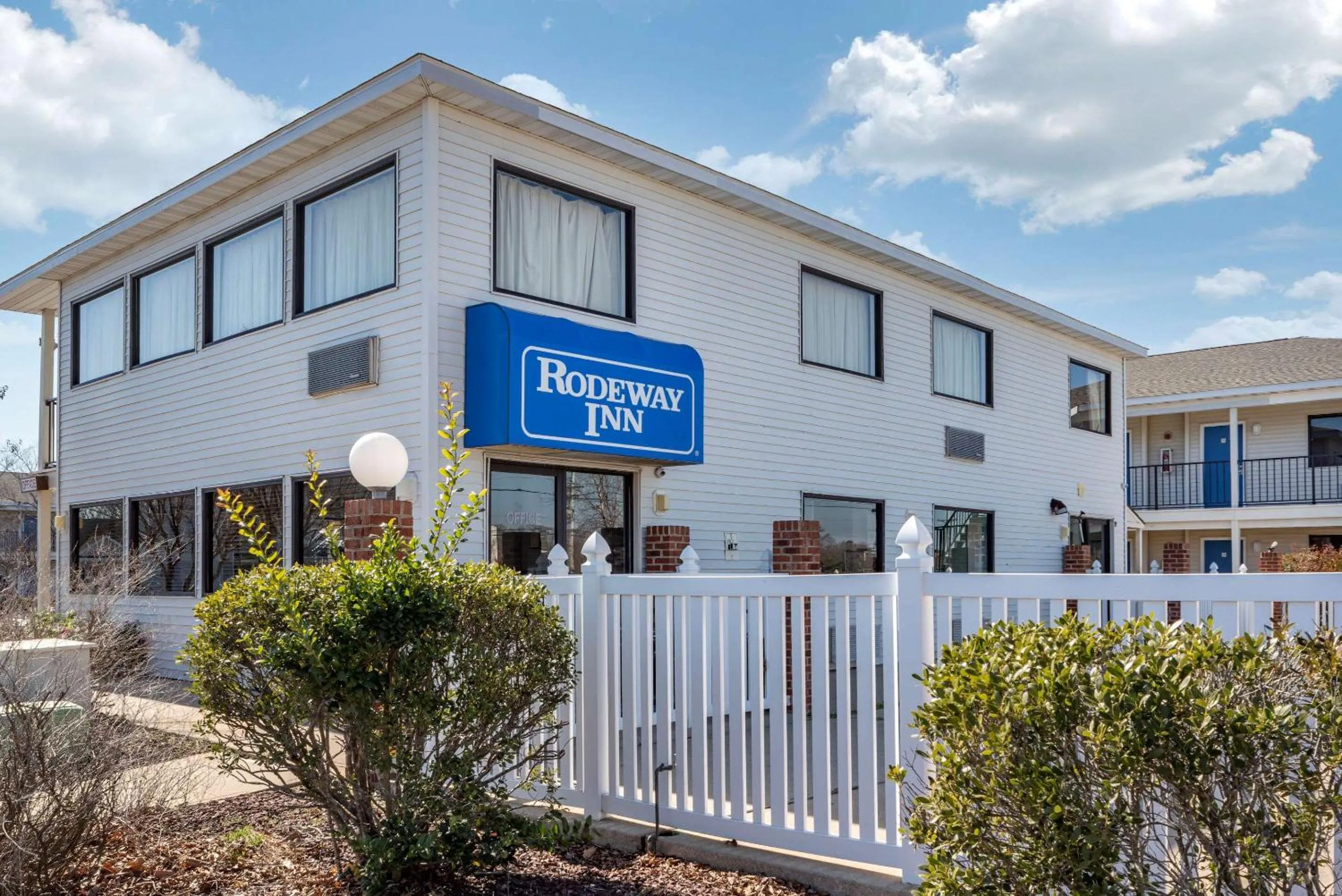 Rodeway Inn & Suites Rehoboth Beach