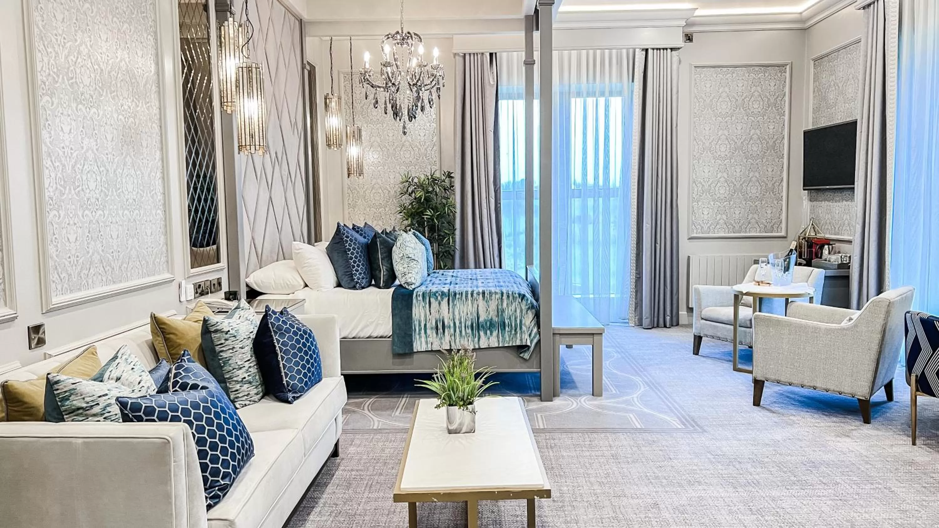 Bedroom in Errigal Country House Hotel