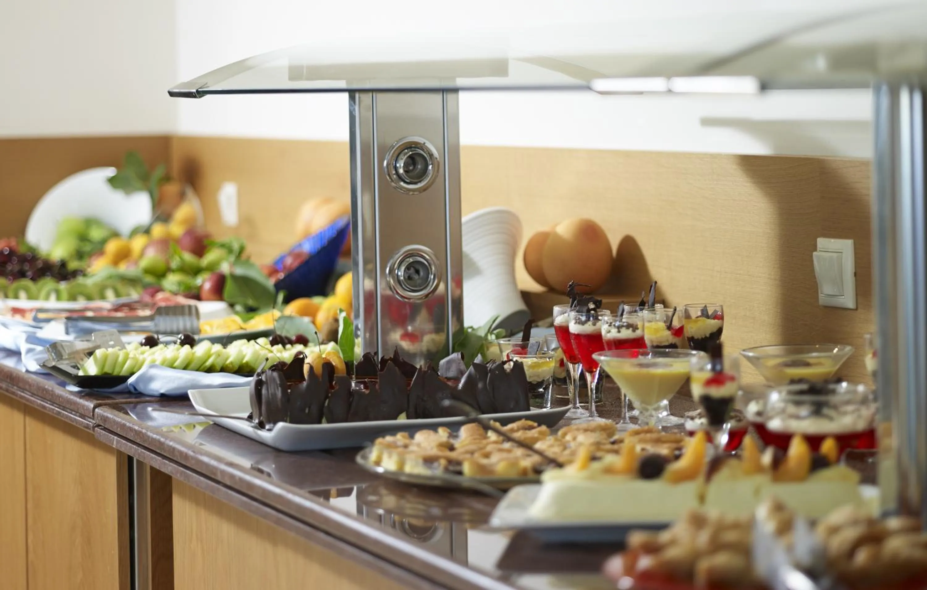 Restaurant/places to eat in Kriti Beach Hotel