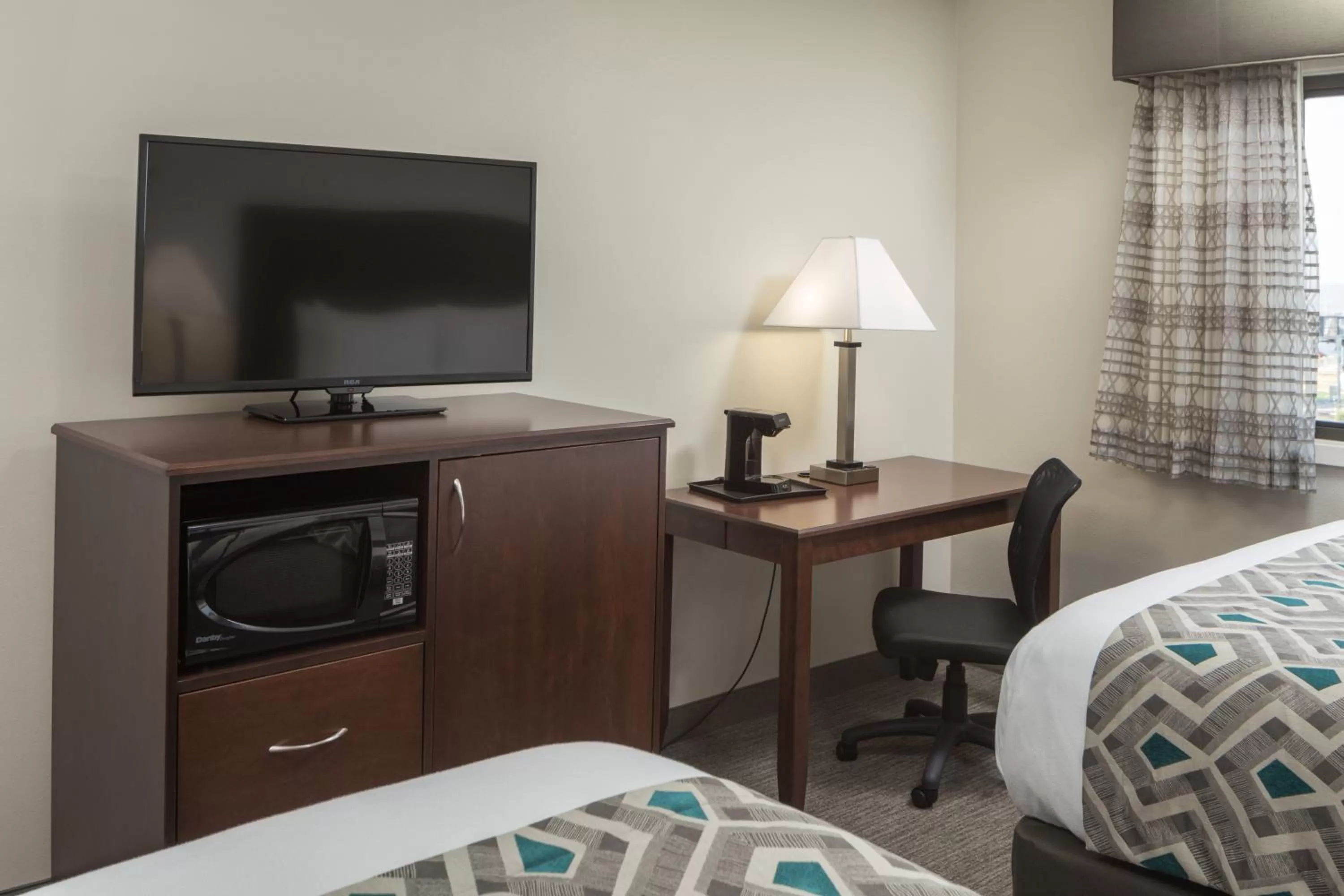 TV and multimedia, Bed in Chestnut Mountain Resort