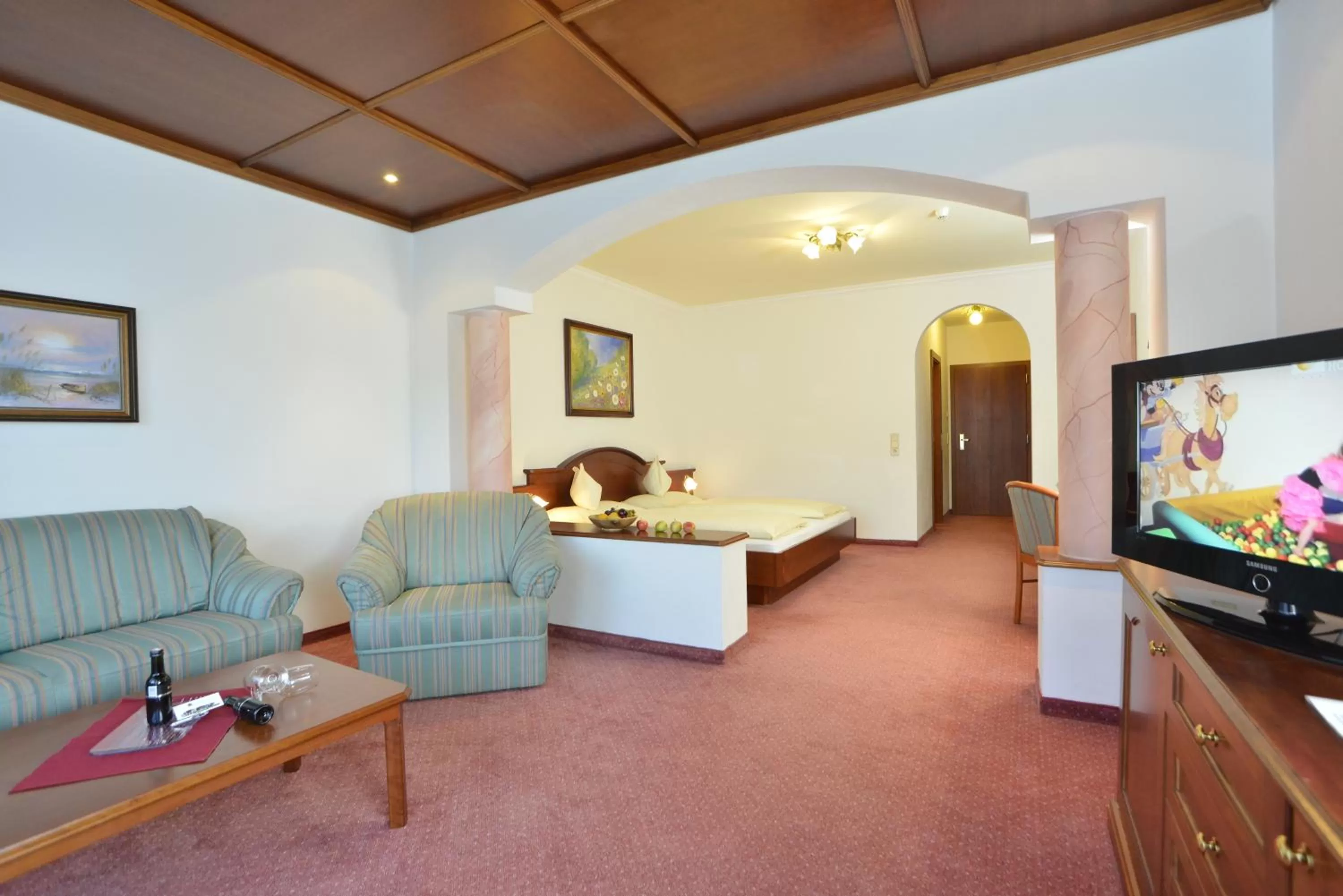 Photo of the whole room, Seating Area in Hotel Residenz Hochland