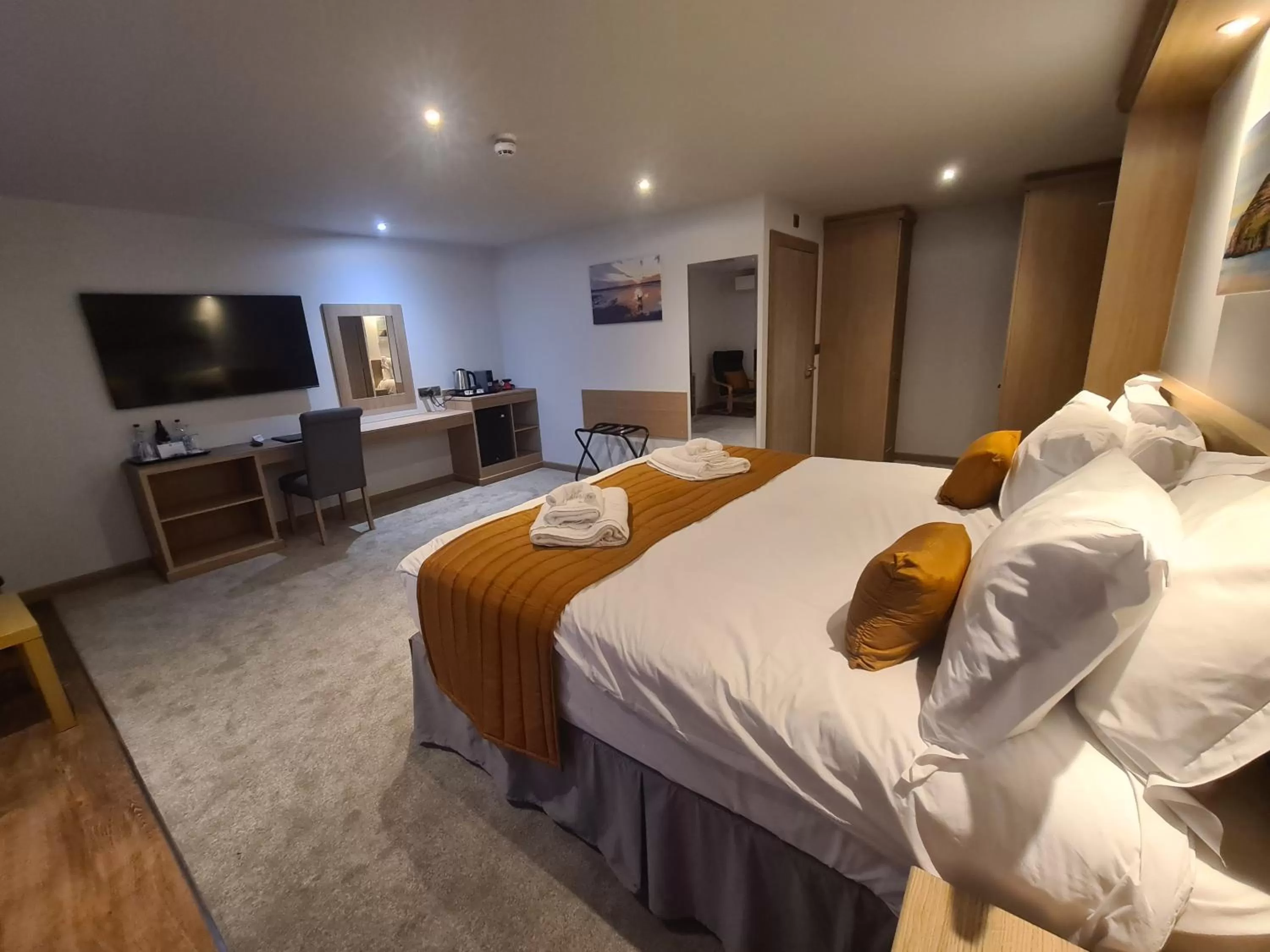 The Teifi Waterside Hotel