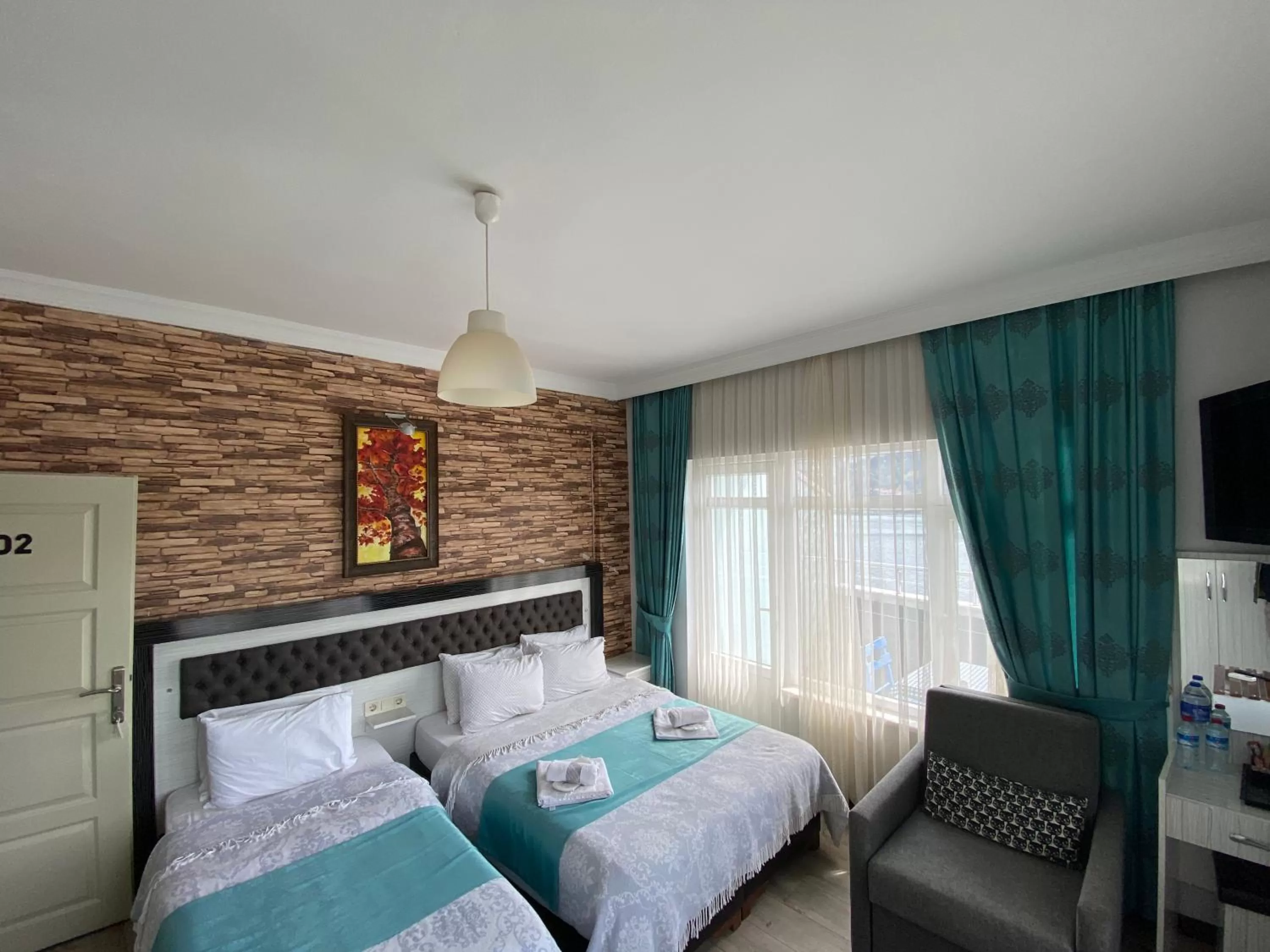 Bed in AMASRA Marina Pansiyon