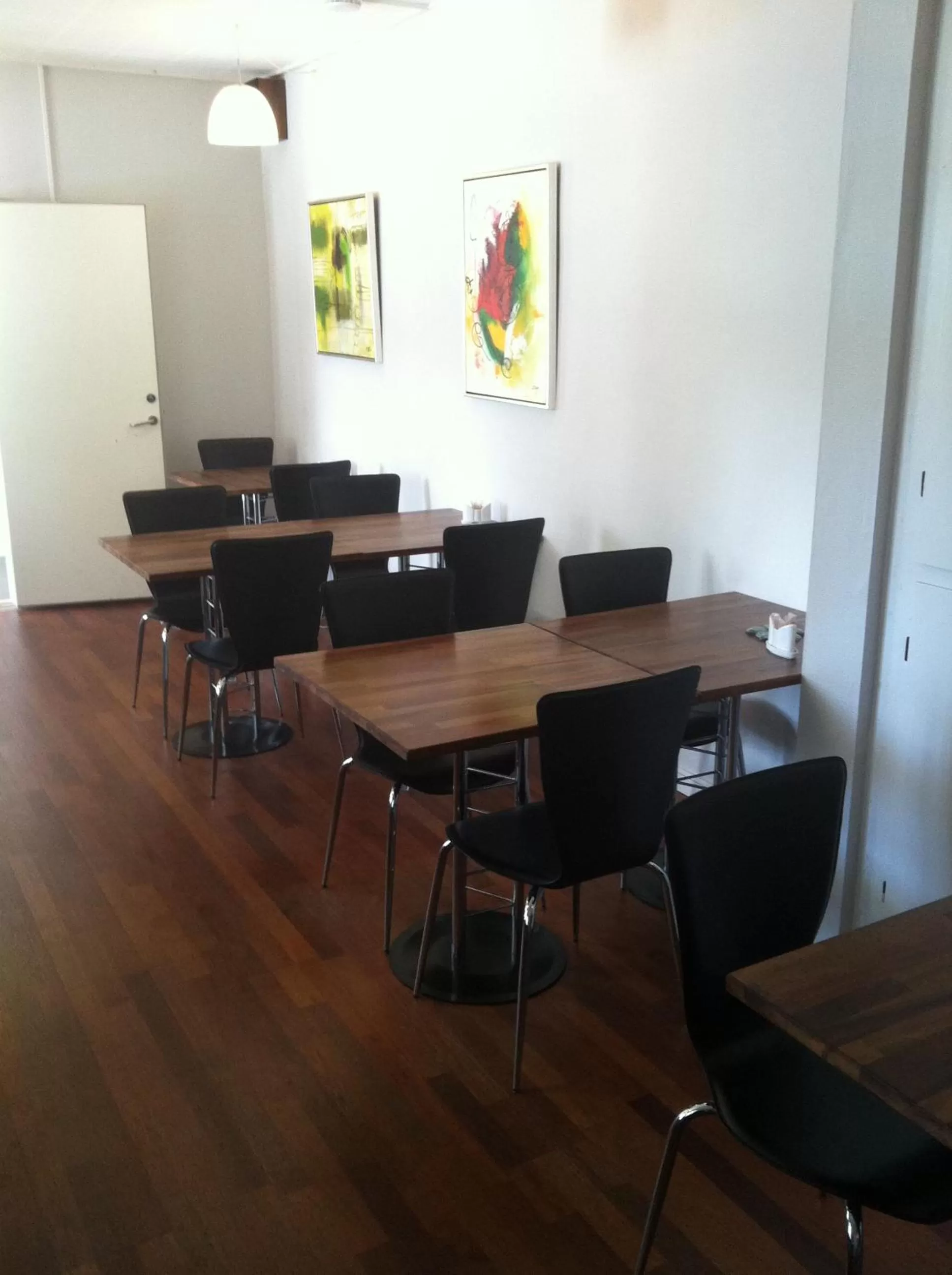 Restaurant/places to eat, Dining Area in Det Lille Hotel