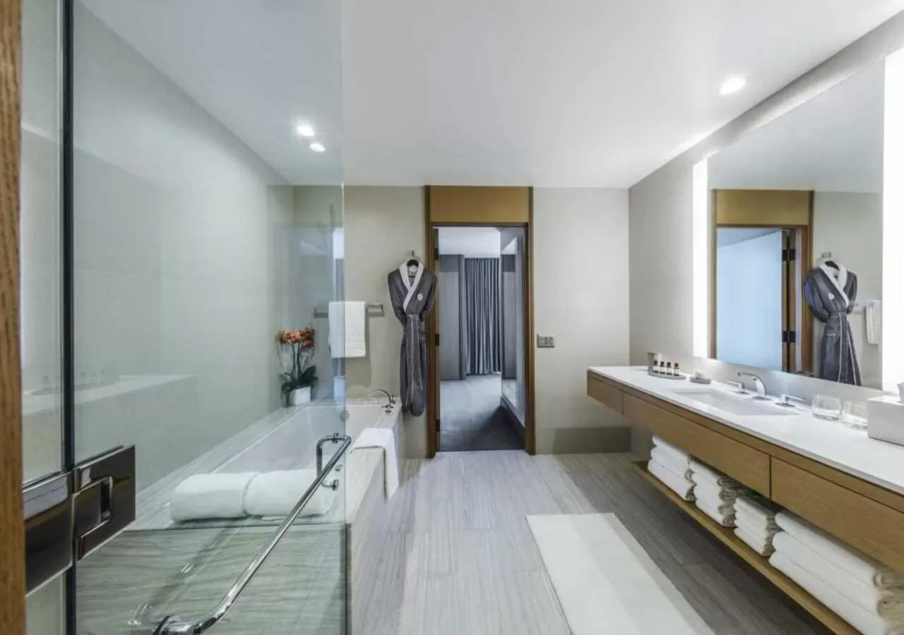 Bathroom, Bed in InterContinental - Los Angeles Downtown by IHG