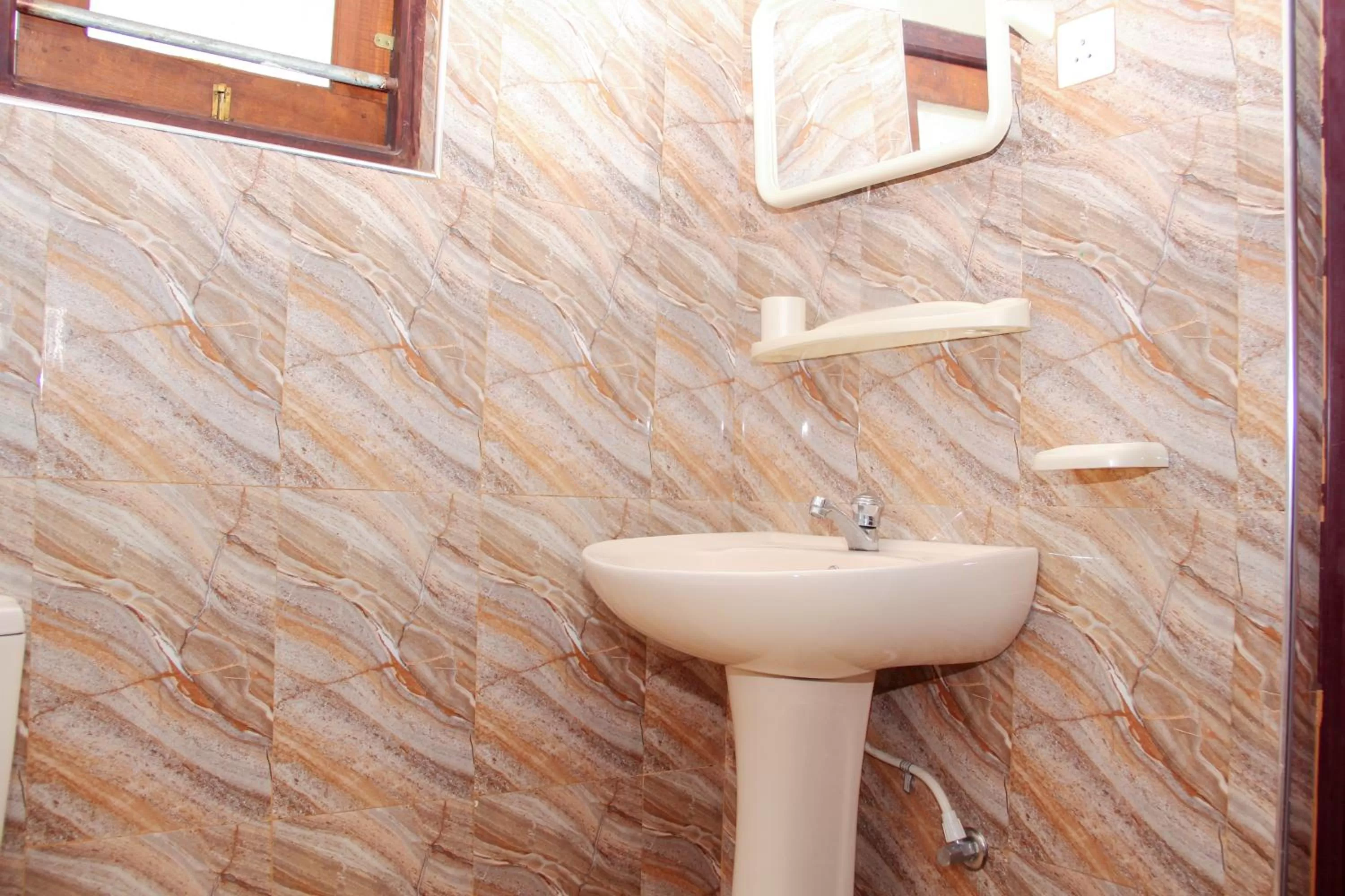 Bathroom in Pearl Resort Mirissa