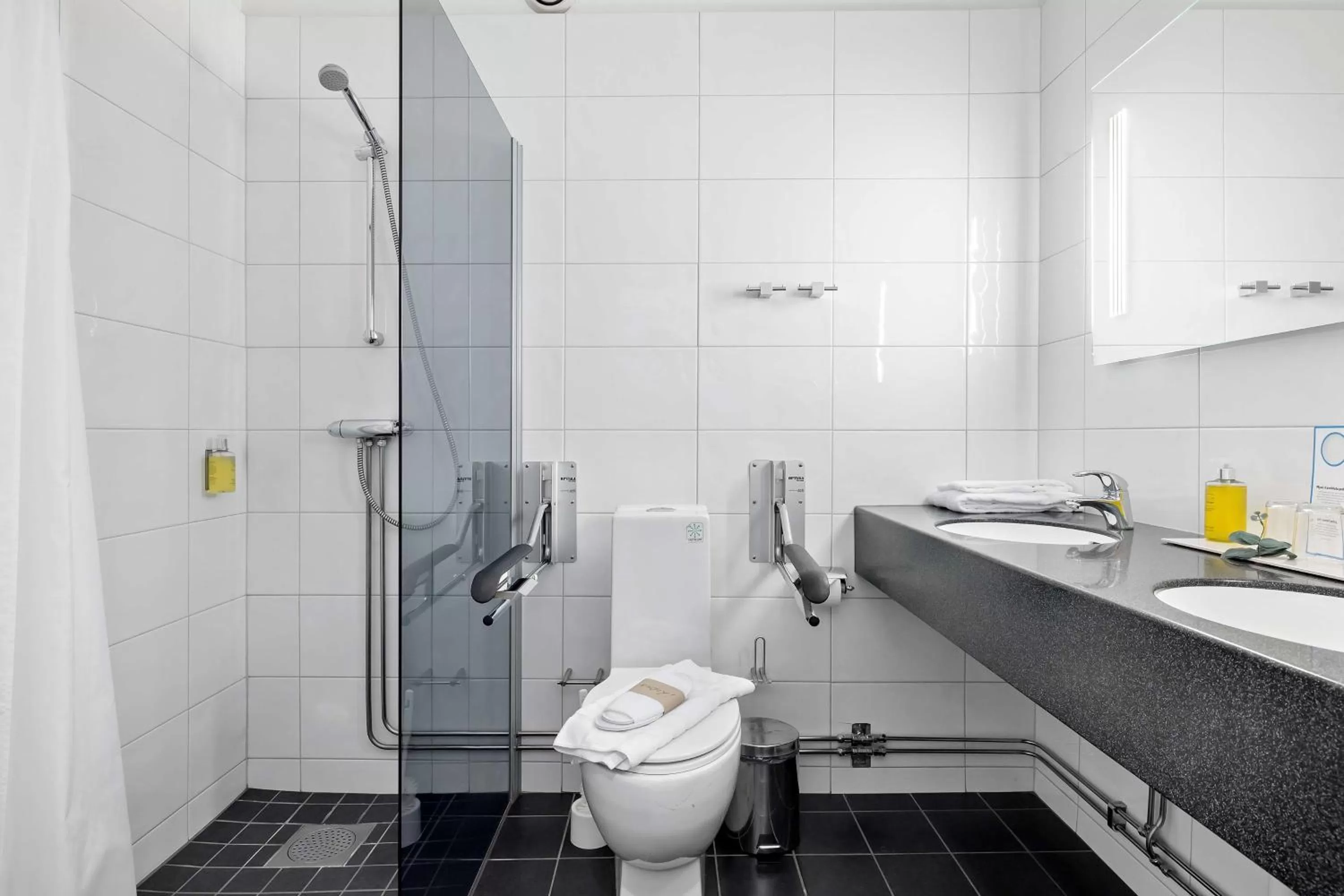 Bathroom in Centric Hotel