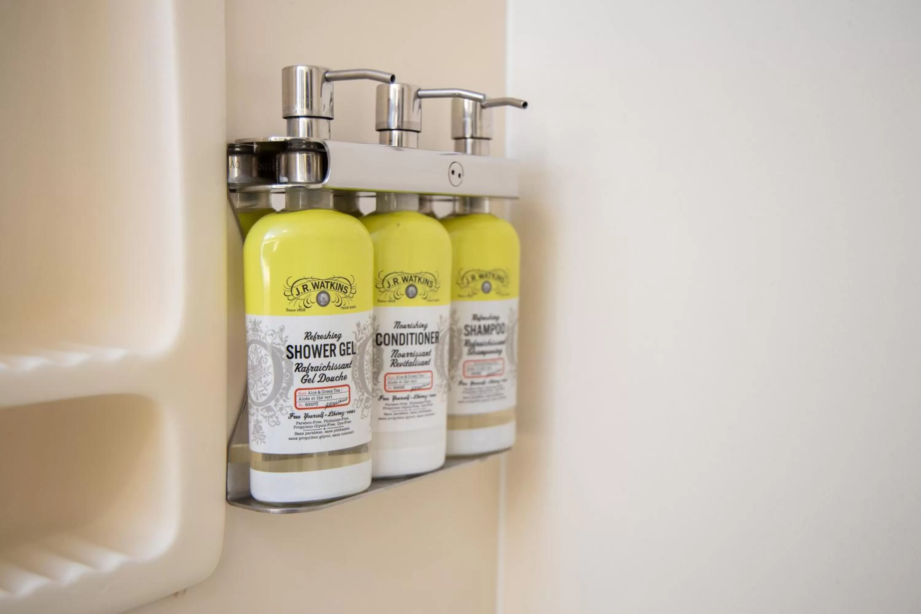 Photo of the whole room in Holiday Inn Express Castro Valley - I-580 by IHG