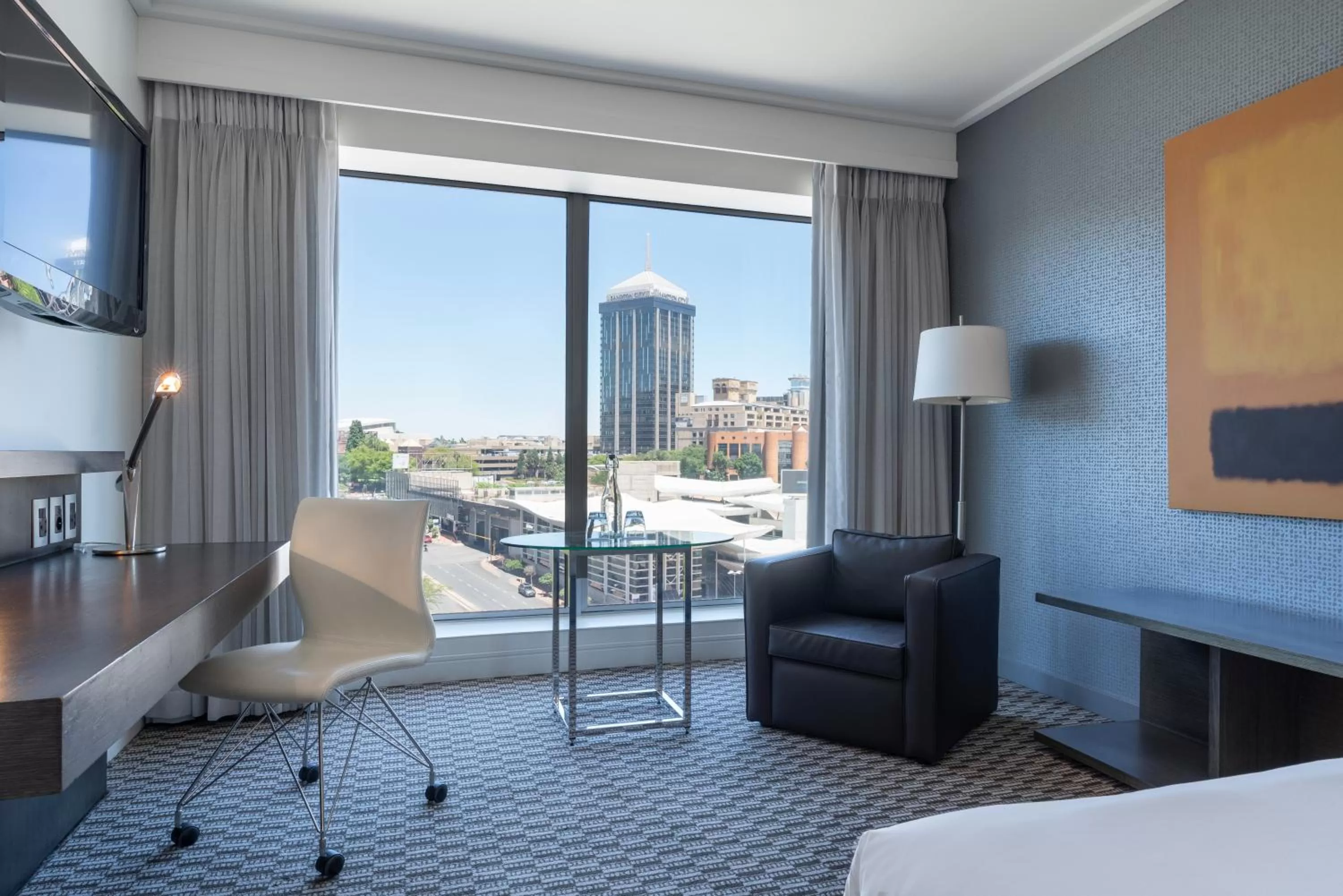 Bedroom, Bed in Radisson Blu Gautrain Hotel, Sandton Johannesburg