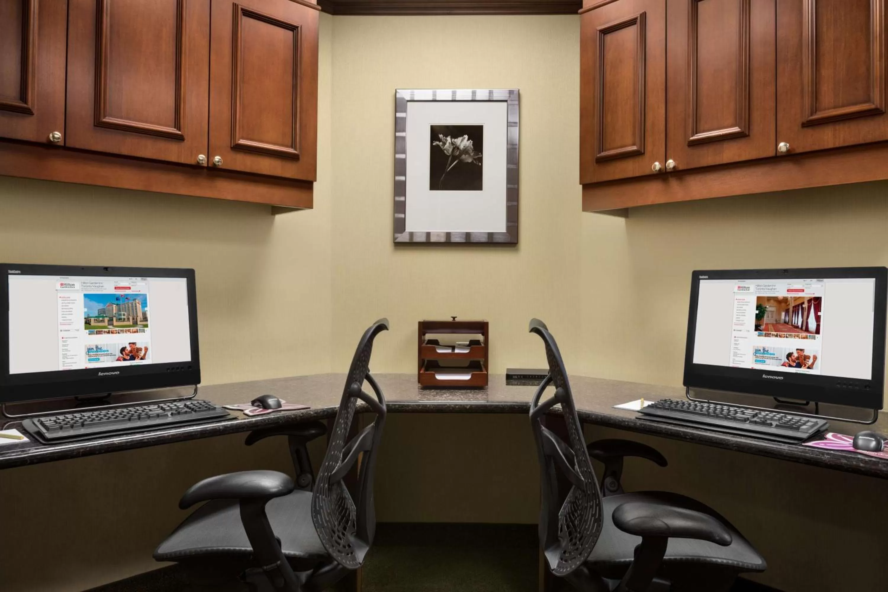 Business facilities in Hilton Garden Inn Toronto/Vaughan