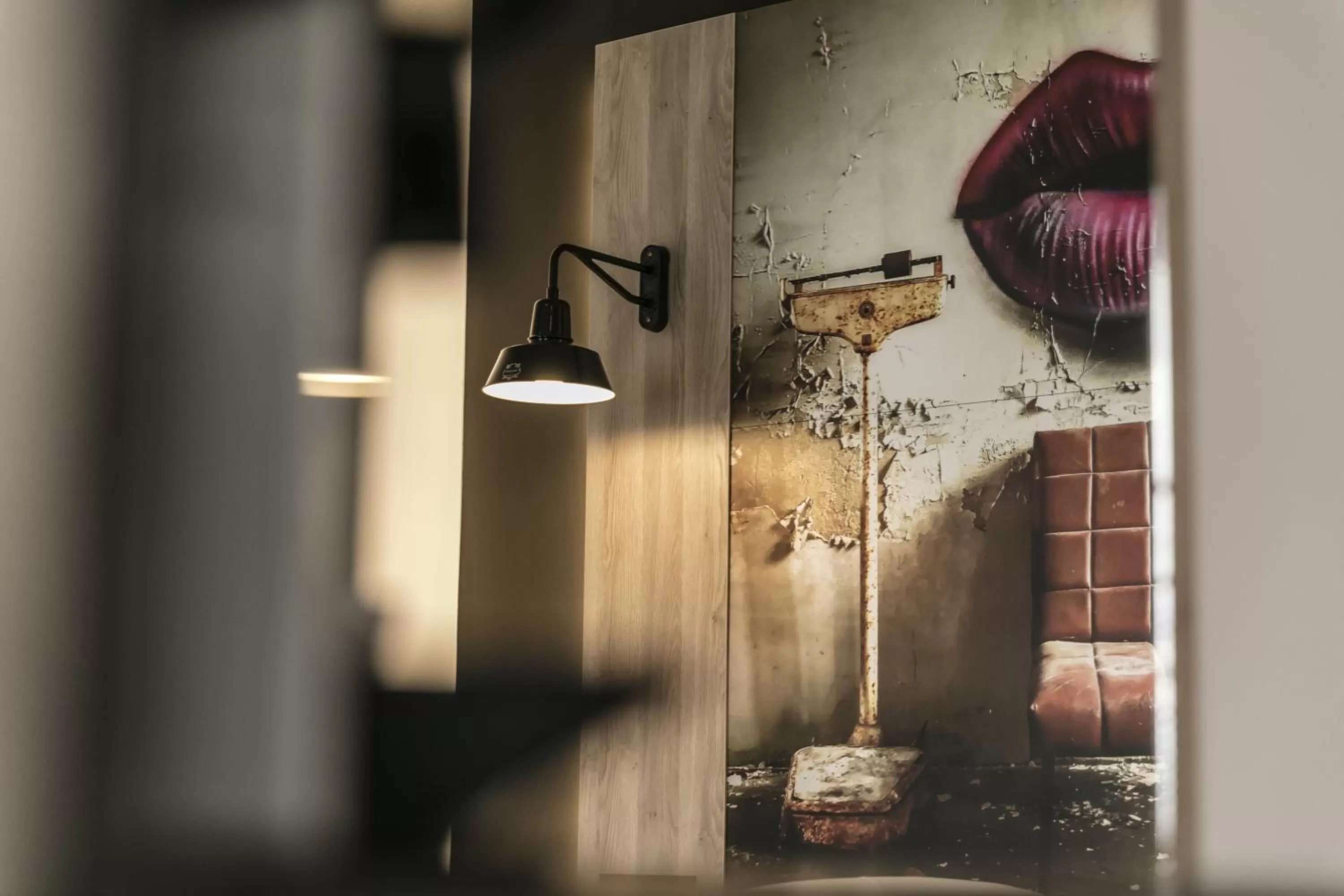 Bed in alexxanders Hotel & Boardinghouse, Restaurant