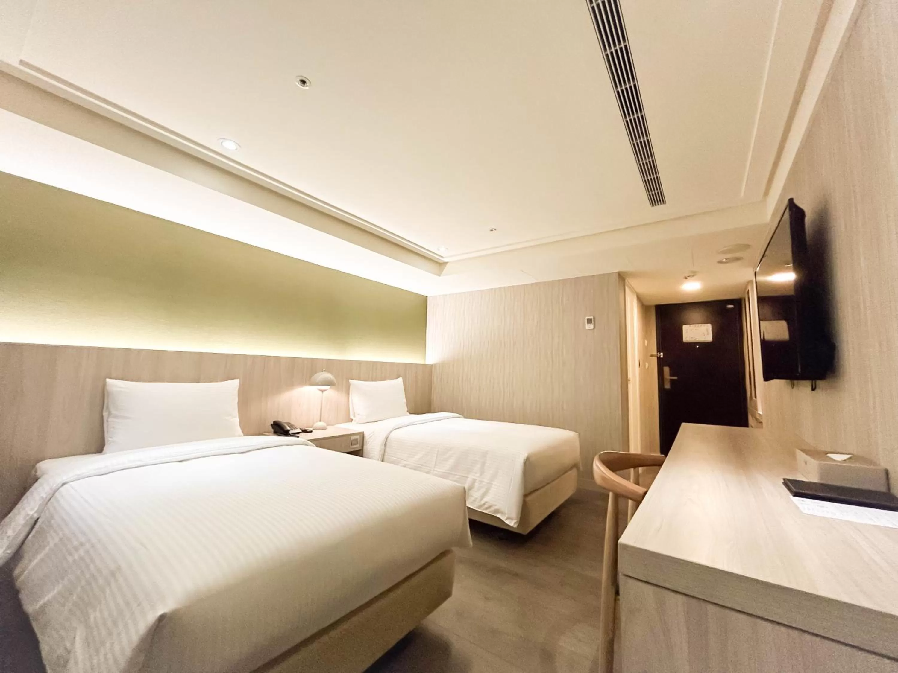 Photo of the whole room, Bed in Green Hotel - Tea Way