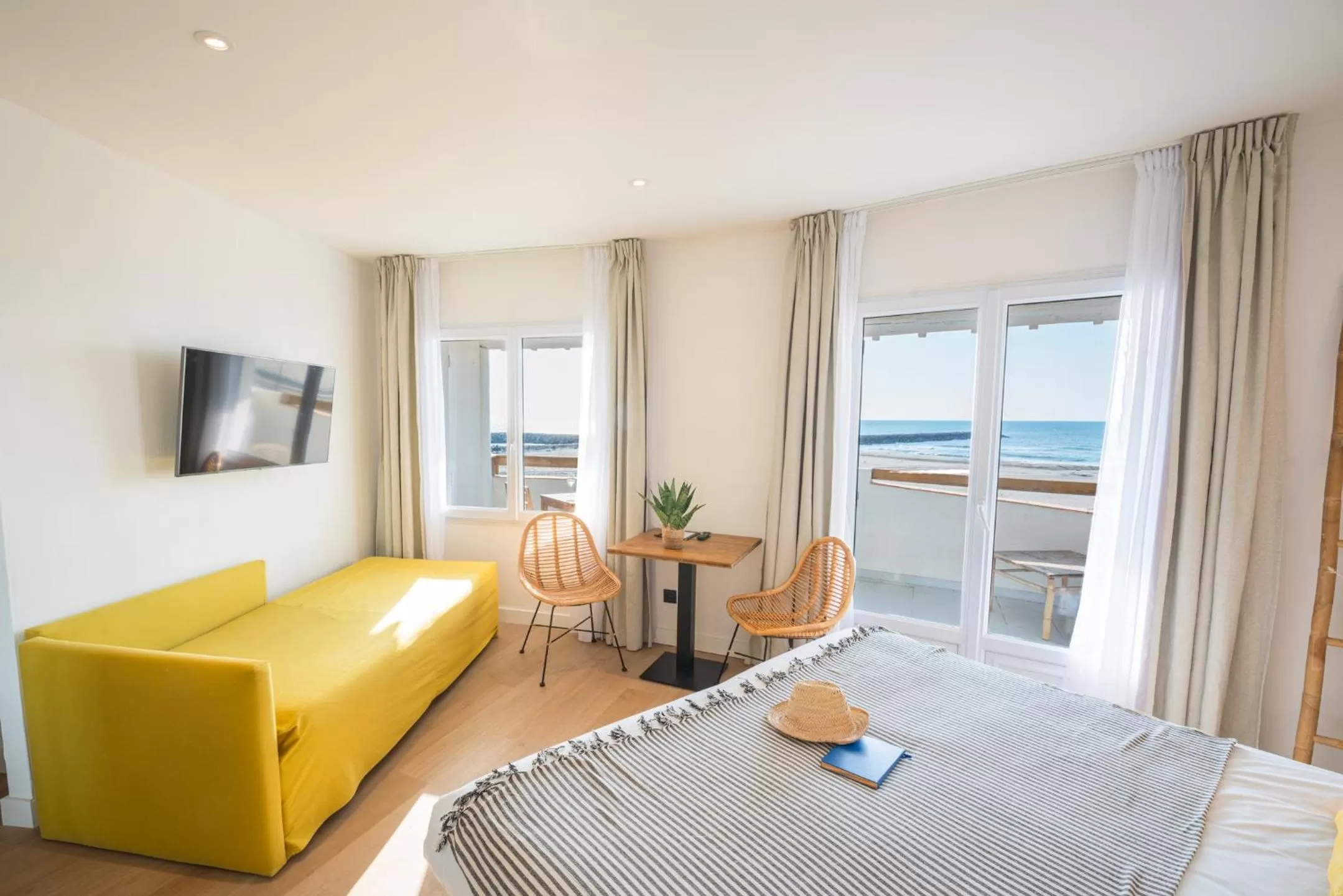 Bed in Hôtel Casa Marina