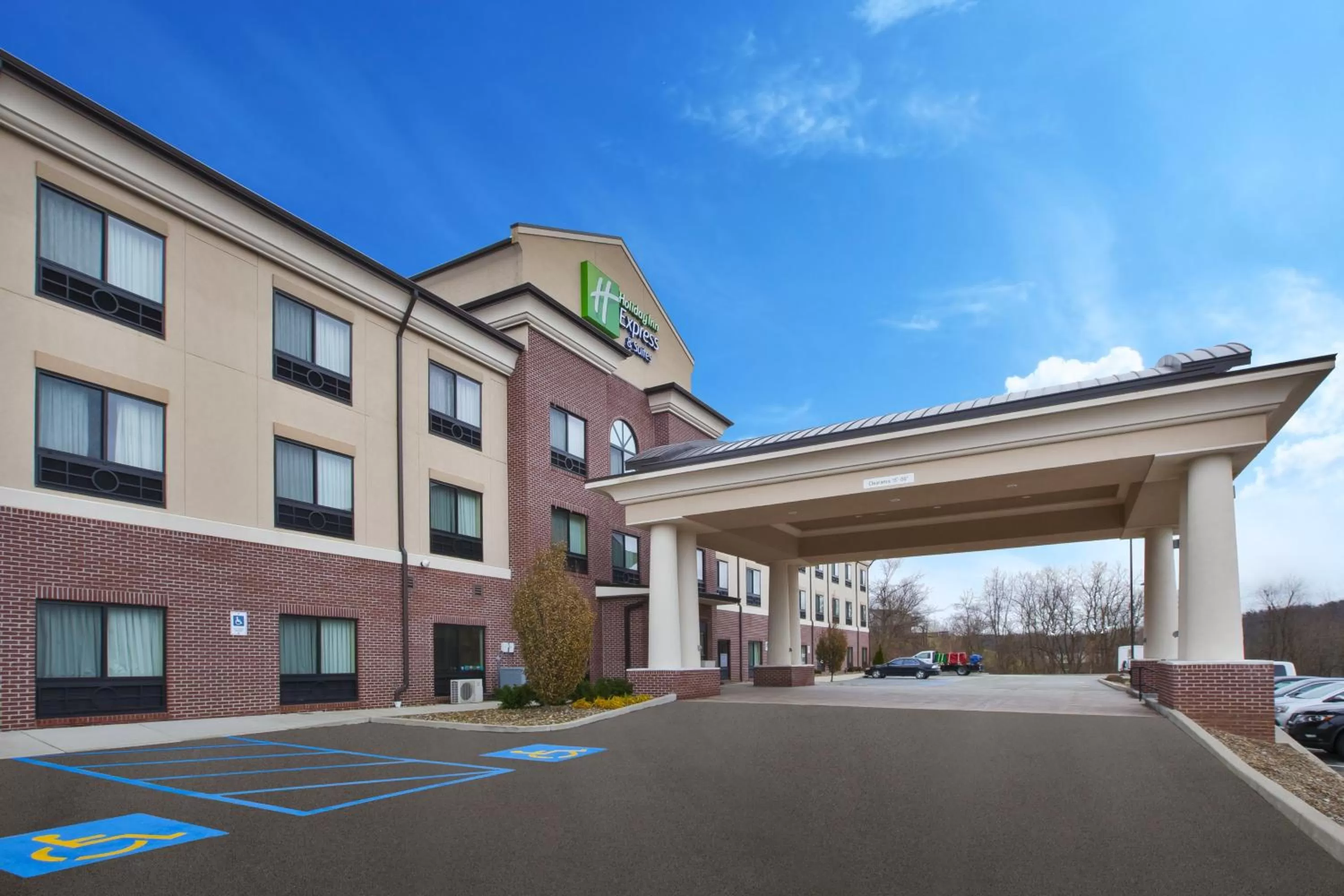 Property building in Holiday Inn Express & Suites Washington - Meadow Lands by IHG