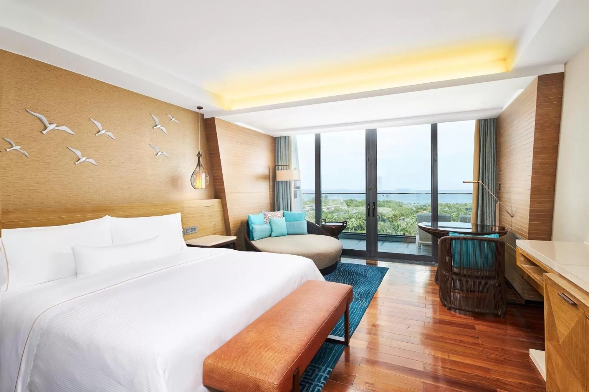 Photo of the whole room, Bed in The Westin Sanya Haitang Bay Resort