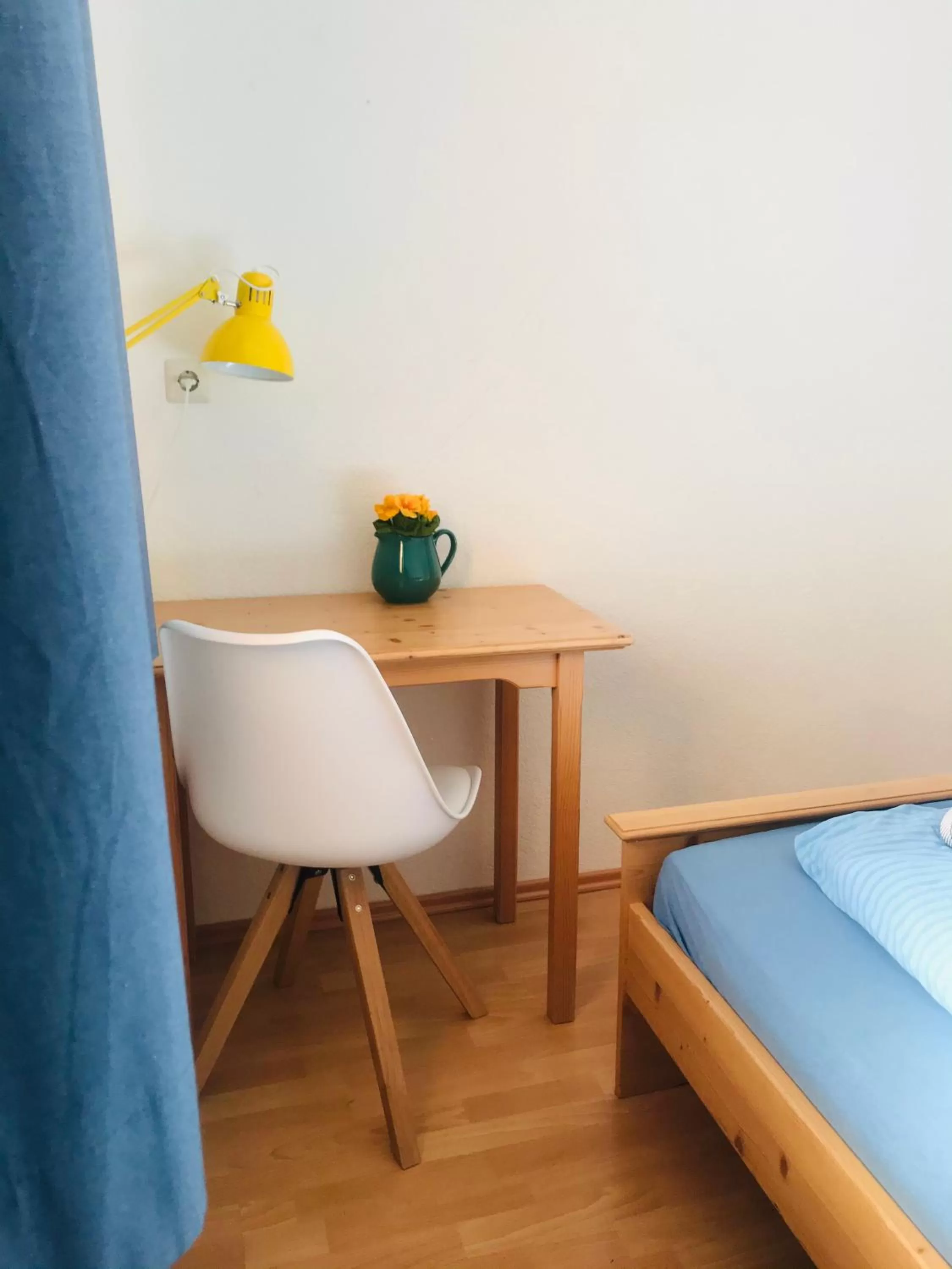 Seating area, Bed in Sporthostel Rössle