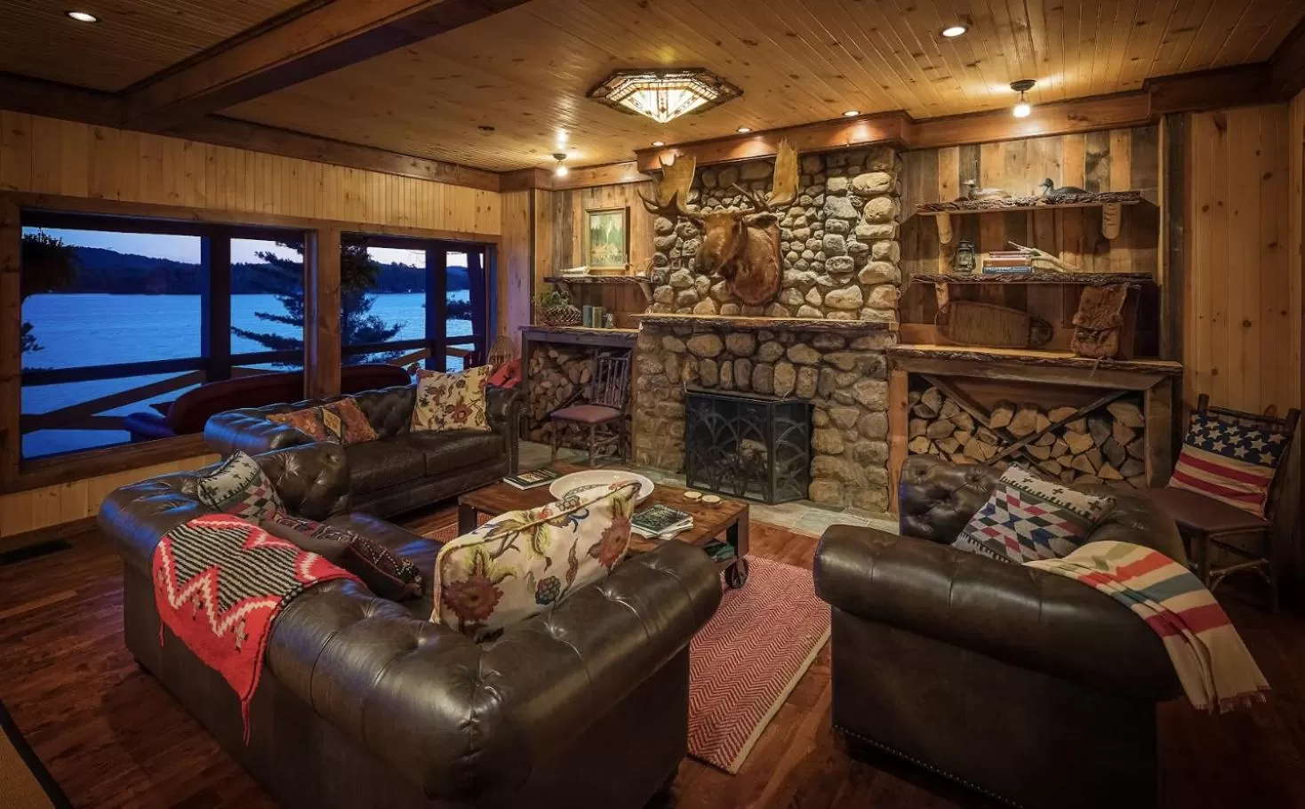 Seating area in Great Pines