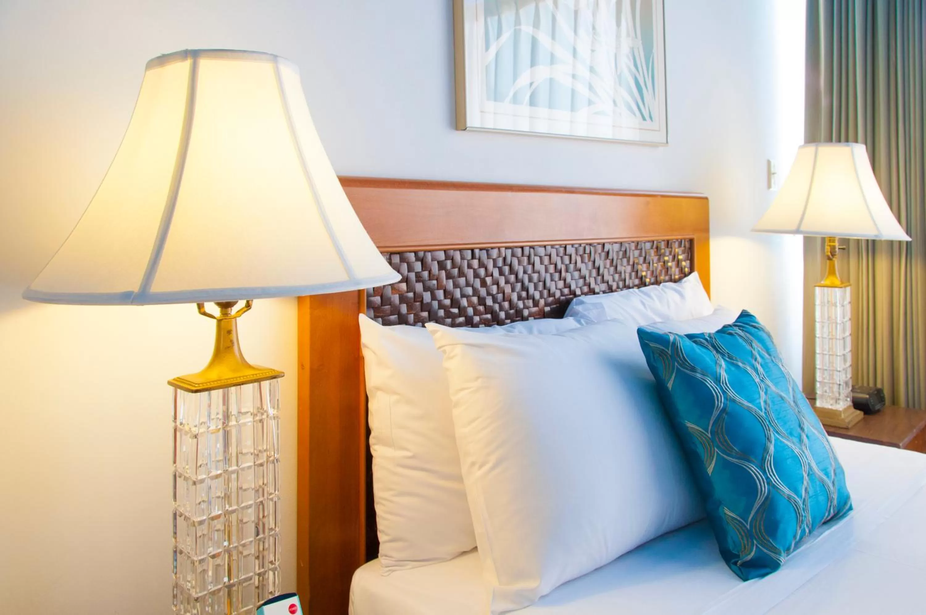 Bed in Holiday Surf Hotel (with full kitchen)