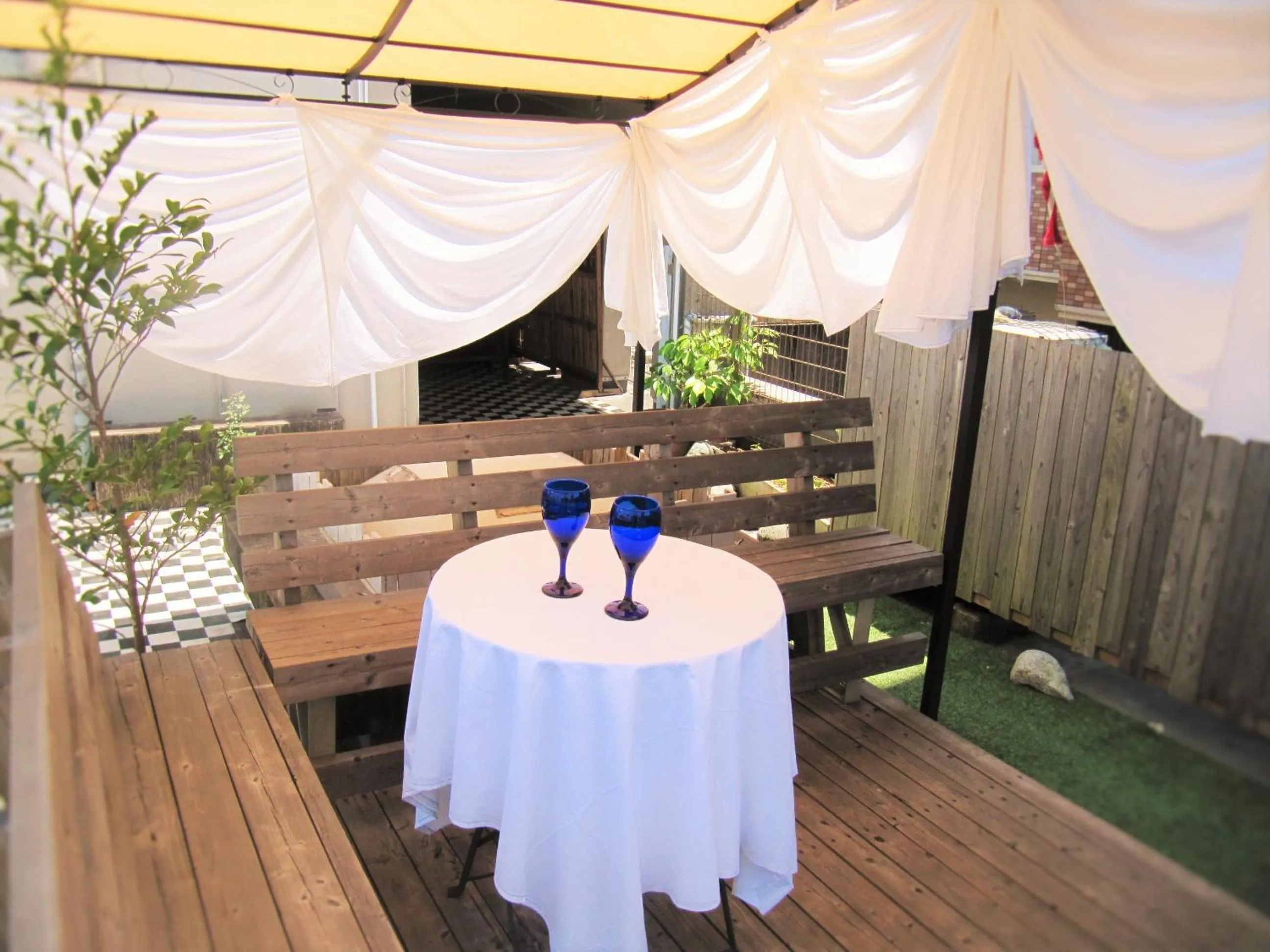 Balcony/Terrace in Dyeing and Hostel Nakashimaya - Female Only