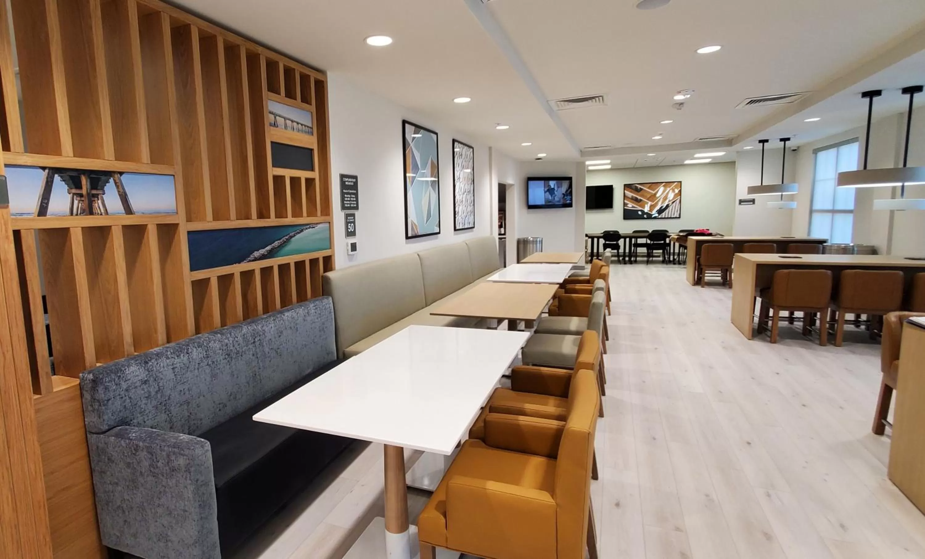 Restaurant/places to eat in Comfort Inn & Suites Panama City Beach - Pier Park Area