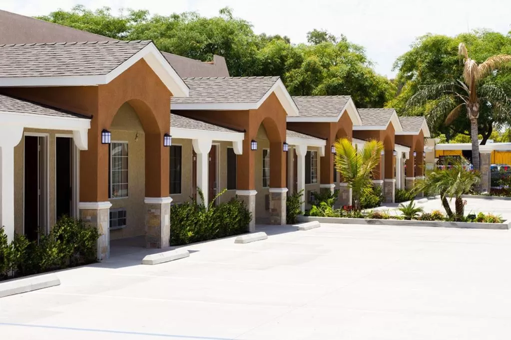Property building in West Coast Inn Santa Ana
