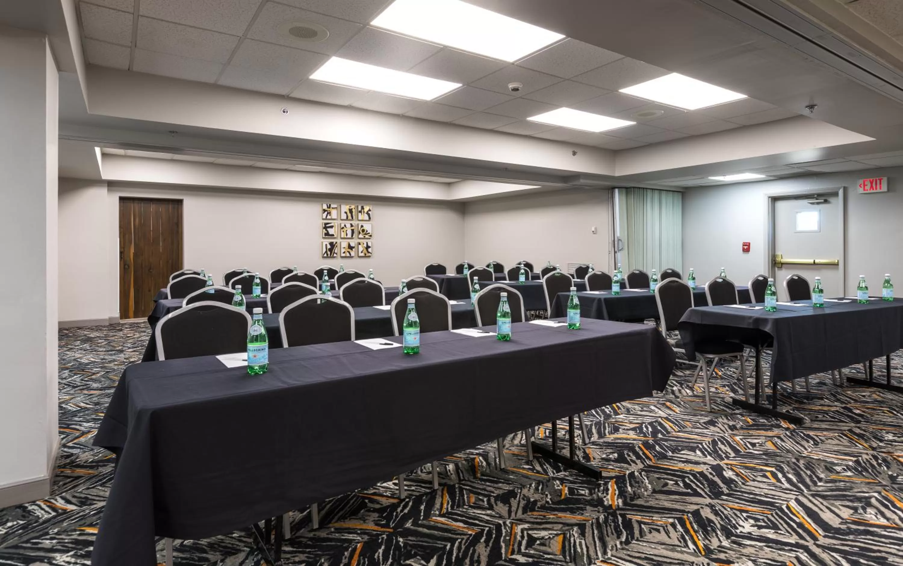 Meeting/conference room in Country Inn & Suites by Radisson, Lake Norman Huntersville, NC