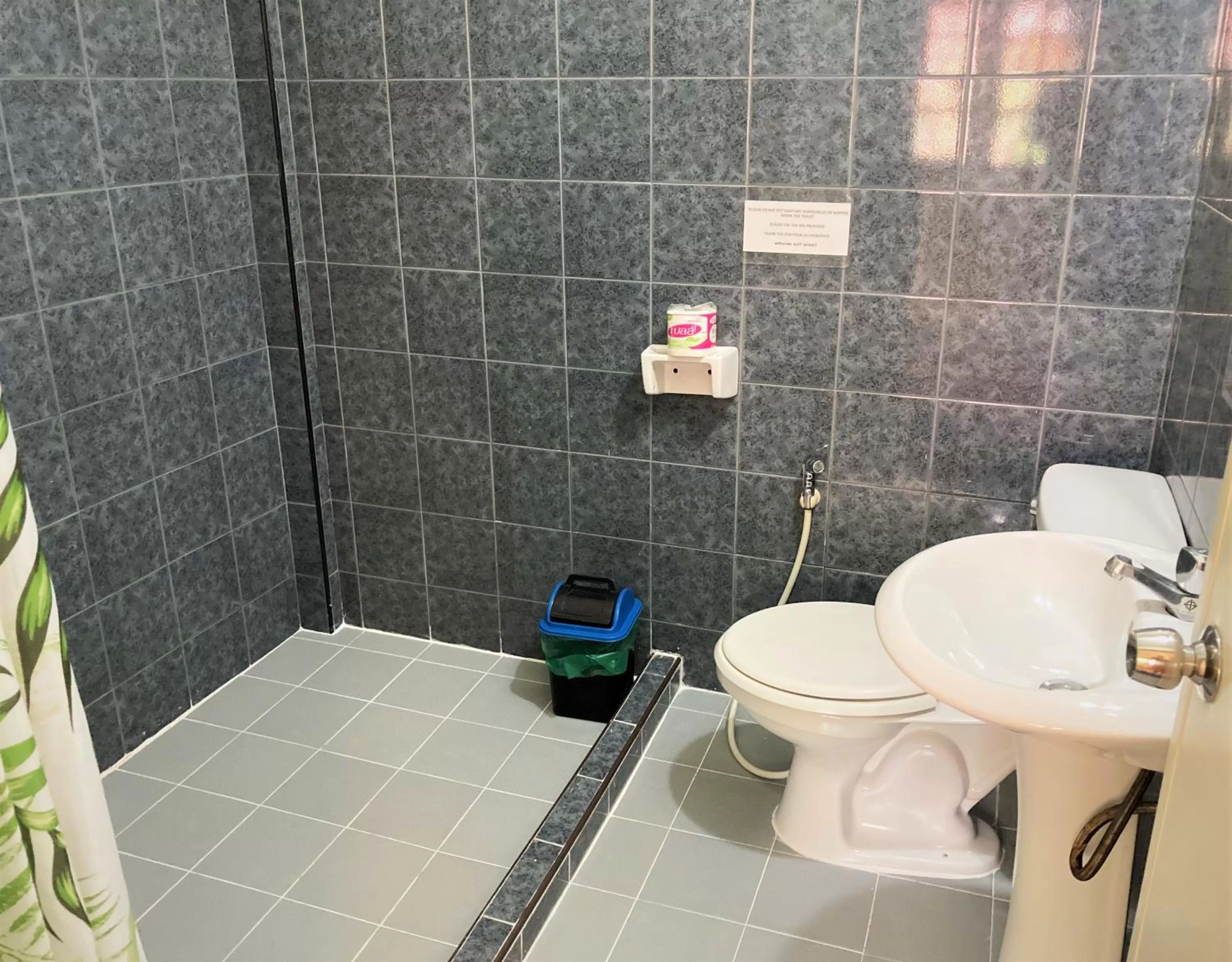 Toilet in Khao Sok Morning Mist Resort