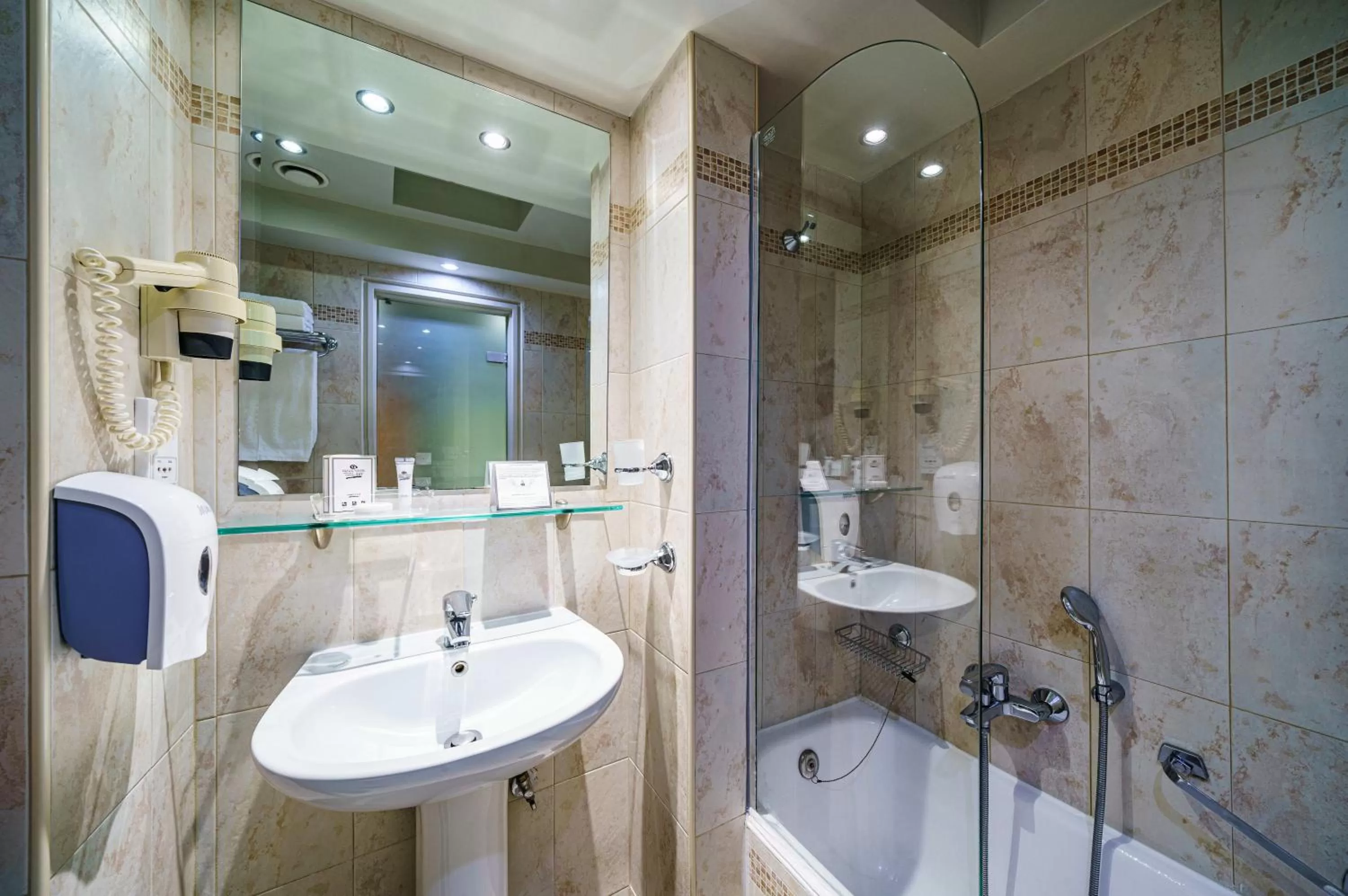 Bathroom in Capsis Hotel Thessaloniki