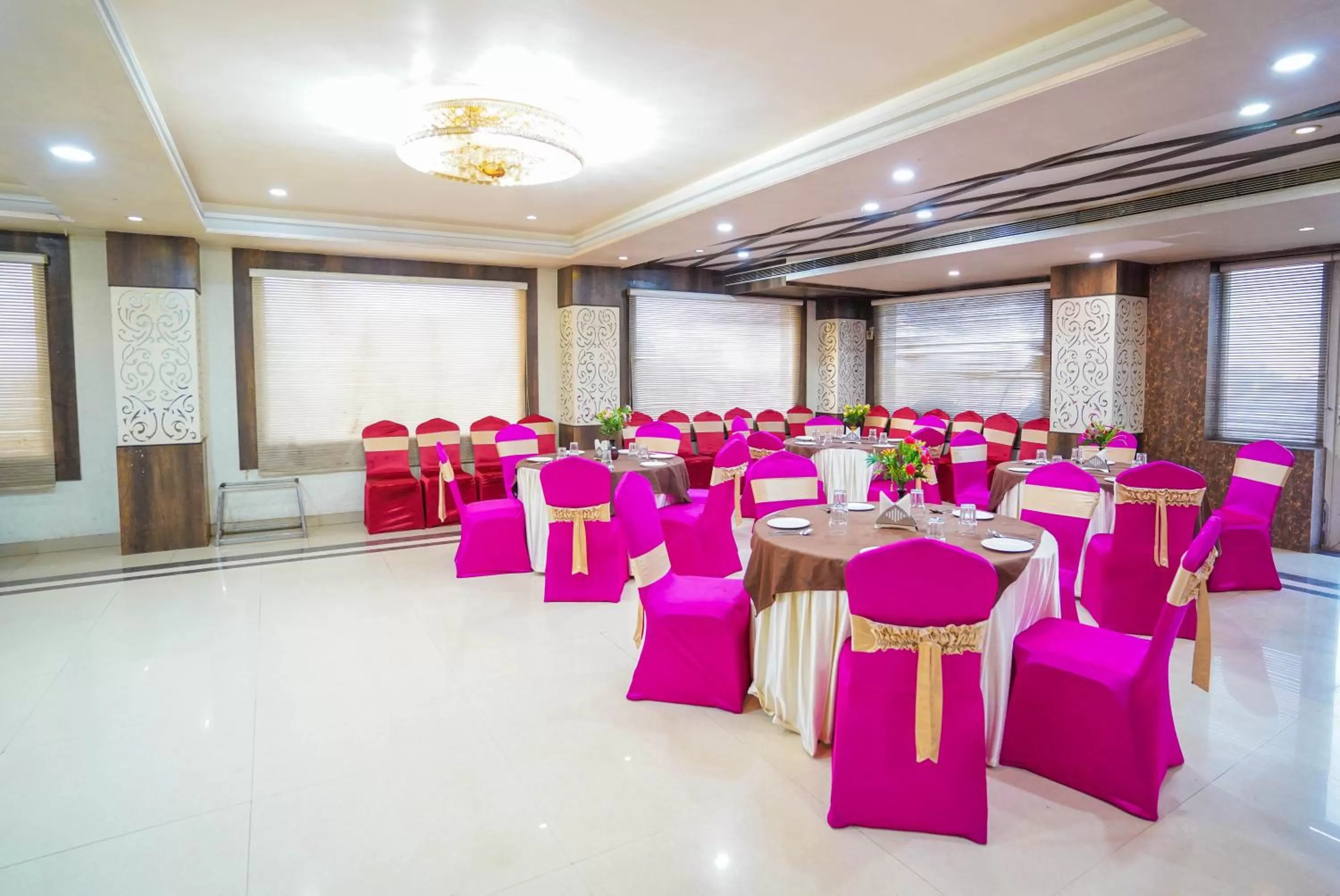 Banquet/Function facilities, Banquet Facilities in HOTEL SEVENTH SENSE